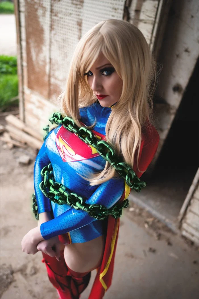 Đọc truyện hentai Tuyển tập Albums siêu phẩm Cosplay - Chap 969 - [Angie Griffin] Supergirl