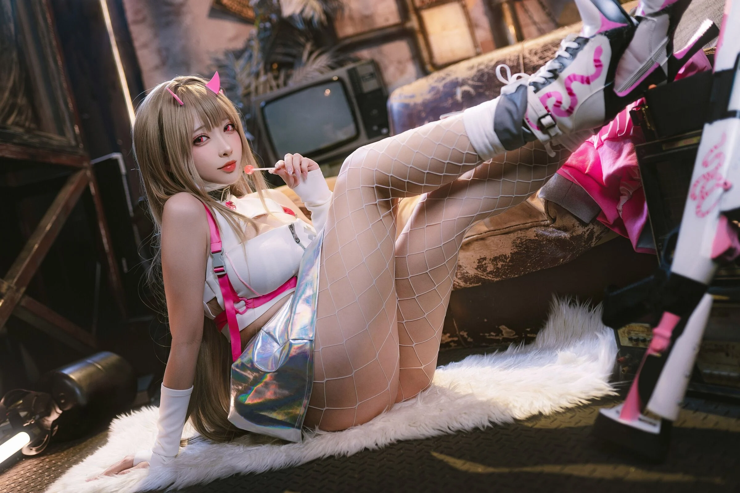 Đọc truyện hentai Tuyển tập Albums siêu phẩm Cosplay - Chap 338 - Sakura Miyamoto - Viper