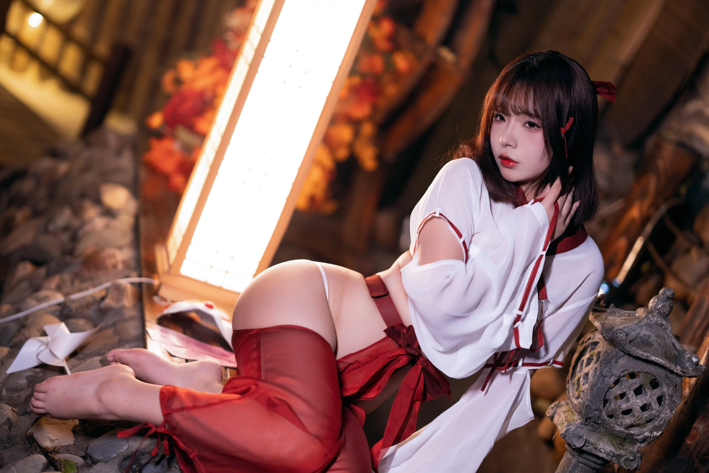 Đọc truyện hentai Tuyển tập Albums siêu phẩm Cosplay - Chap 147 - yuuhui Tamaki - Vu nữ đền thờ