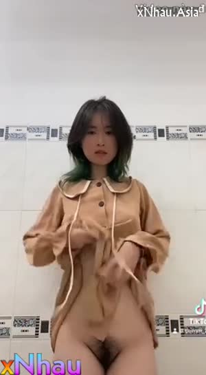 Dâm nữ nứng lồn tự quay video móc lồn trên tiktok p2 (Dâm nữ nứng lồn tự quay video móc lồn trên tiktok p2) [26]