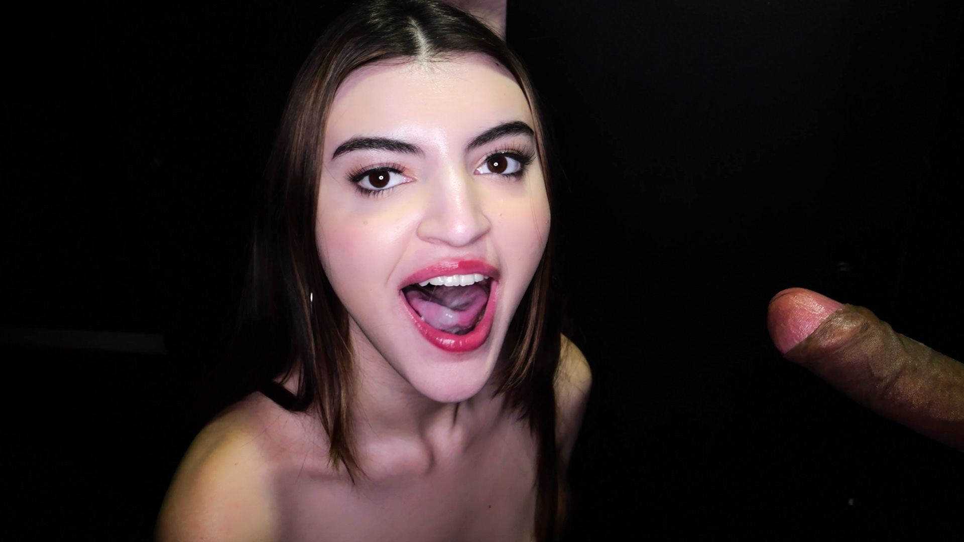 Gloryhole Secrets - Julia James First Glory Hole Pov