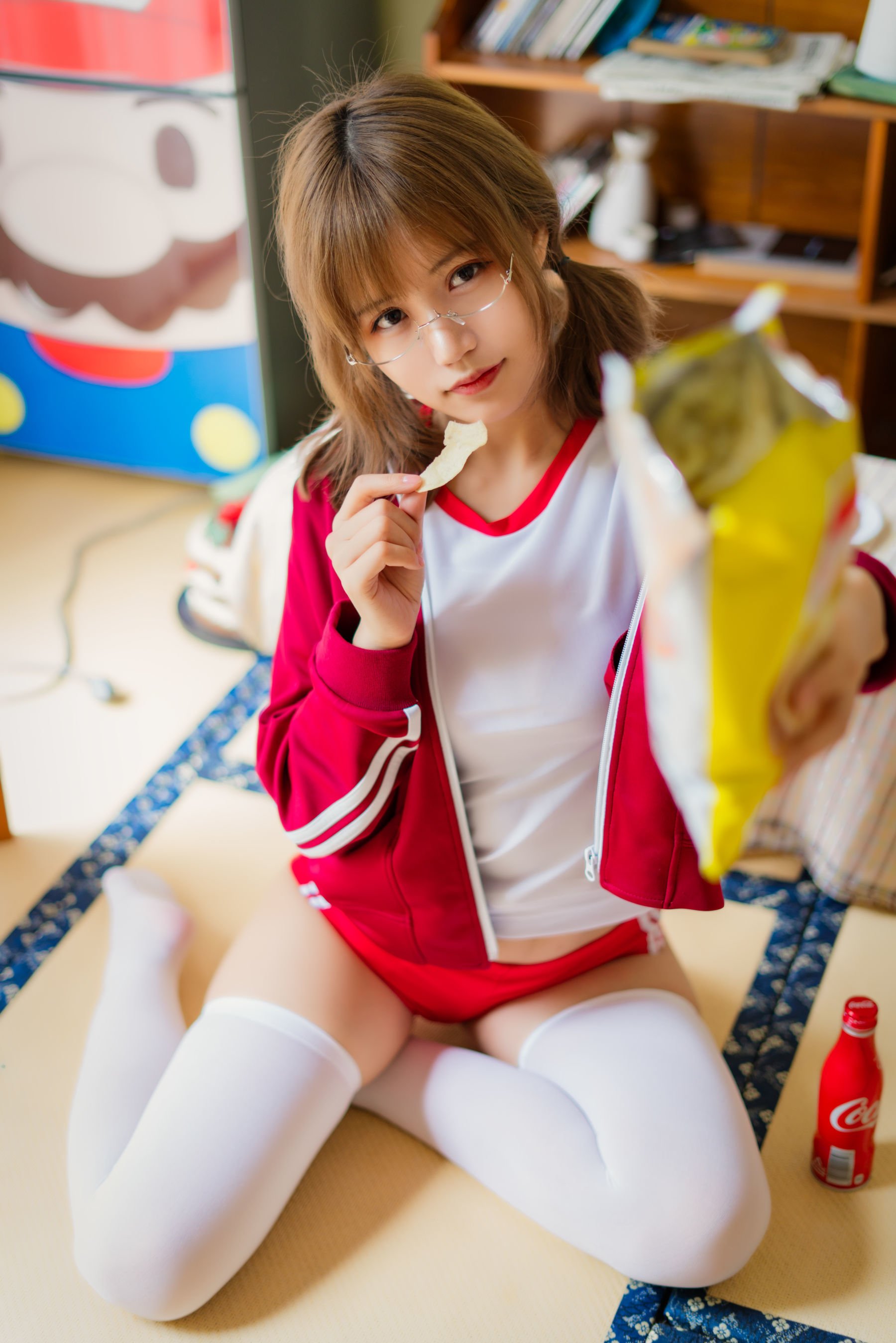 Đọc truyện hentai Tuyển tập Albums siêu phẩm Cosplay - Chap 734 - [Chiyoko Ogura] Red gymnastics suit