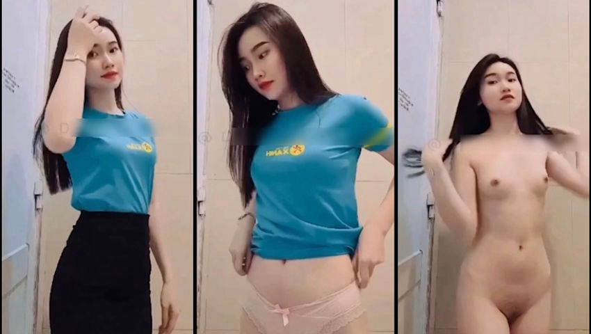 Bé nhân viên Điện máy xanh show bướm cho người yêu xem trong toilet công ty ~ Sex Việt Nam