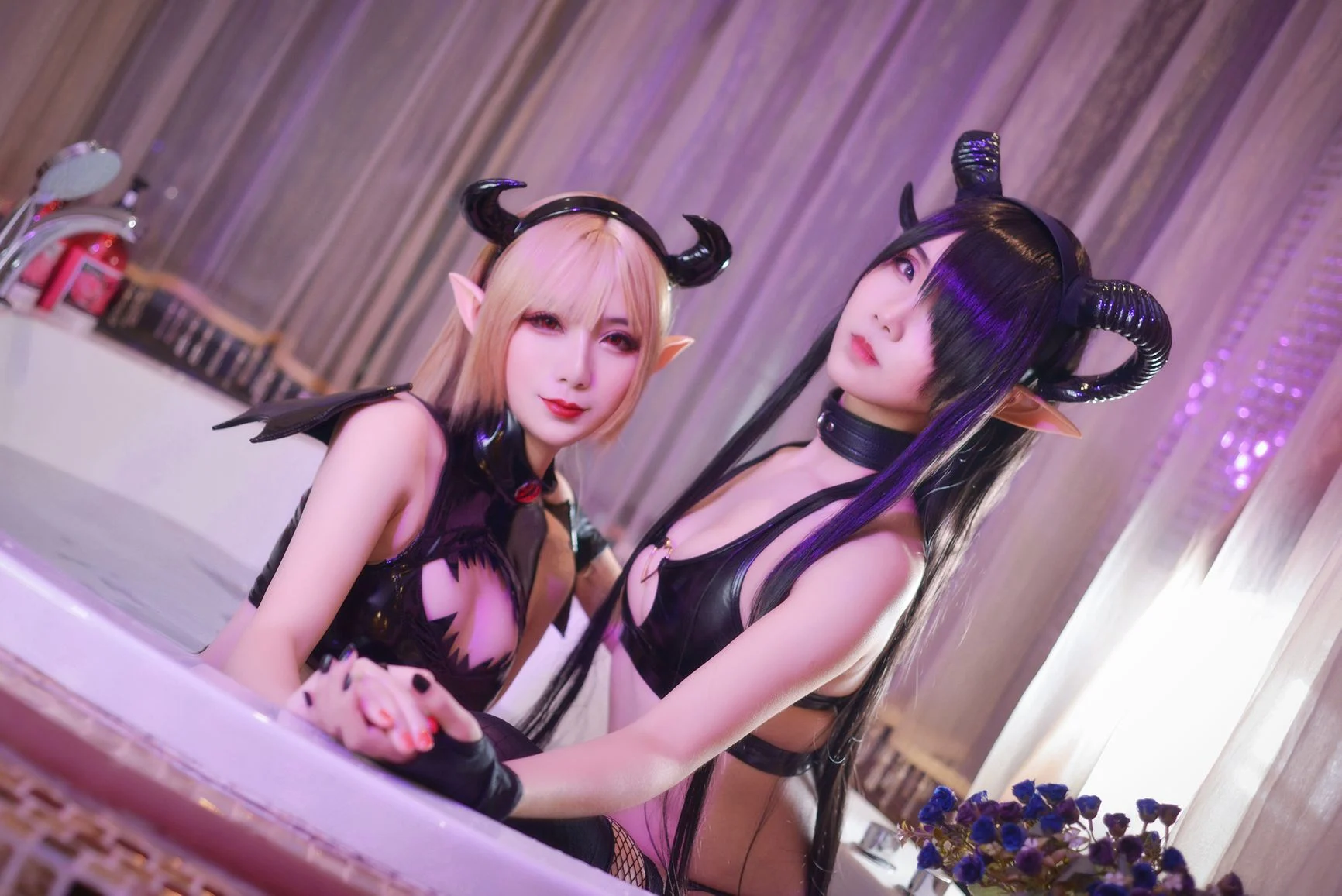Đọc truyện hentai Tuyển tập Albums siêu phẩm Cosplay - Chap 189 - [Xiao Meiyan (Ba Mama Xiao Moyan)] NO.007 Succubus Double Collection
