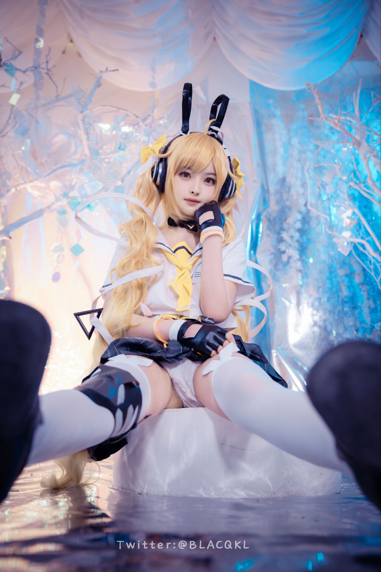Đọc truyện hentai Tuyển tập Albums siêu phẩm Cosplay - Chap 600 - Bai Li loves chocolate - Angela