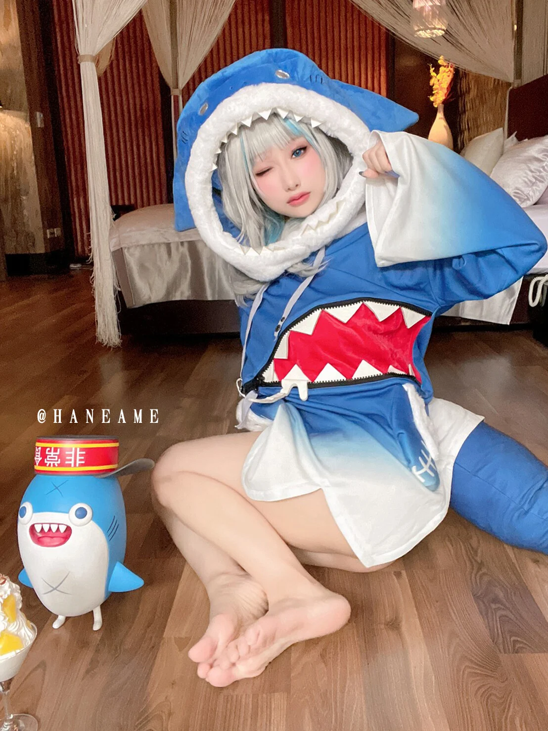 Đọc truyện hentai Tuyển tập Albums siêu phẩm Cosplay - Chap 764 - Hane Ame - Gawr Gura