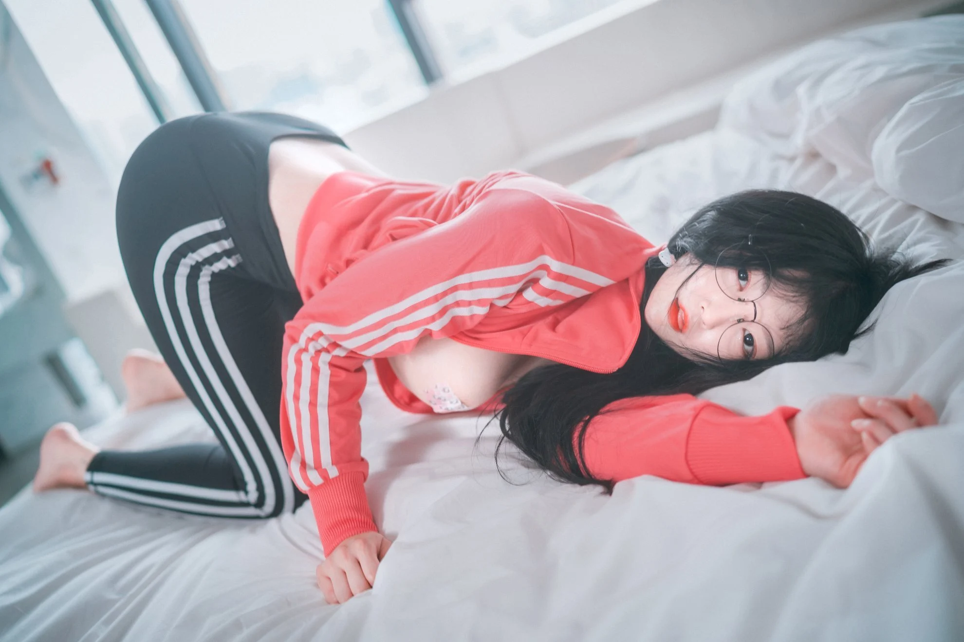 Đọc truyện hentai Tuyển tập Albums siêu phẩm Cosplay - Chap 901 - [DJAWA] Aram - Hot Pink Jersey!