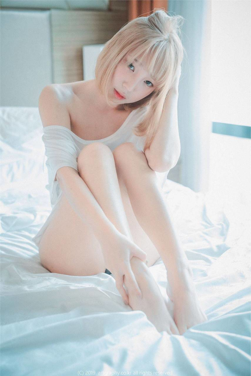 Đọc truyện hentai Tuyển tập Albums siêu phẩm Cosplay - Chap 3 - Cute ฺBunny Maid