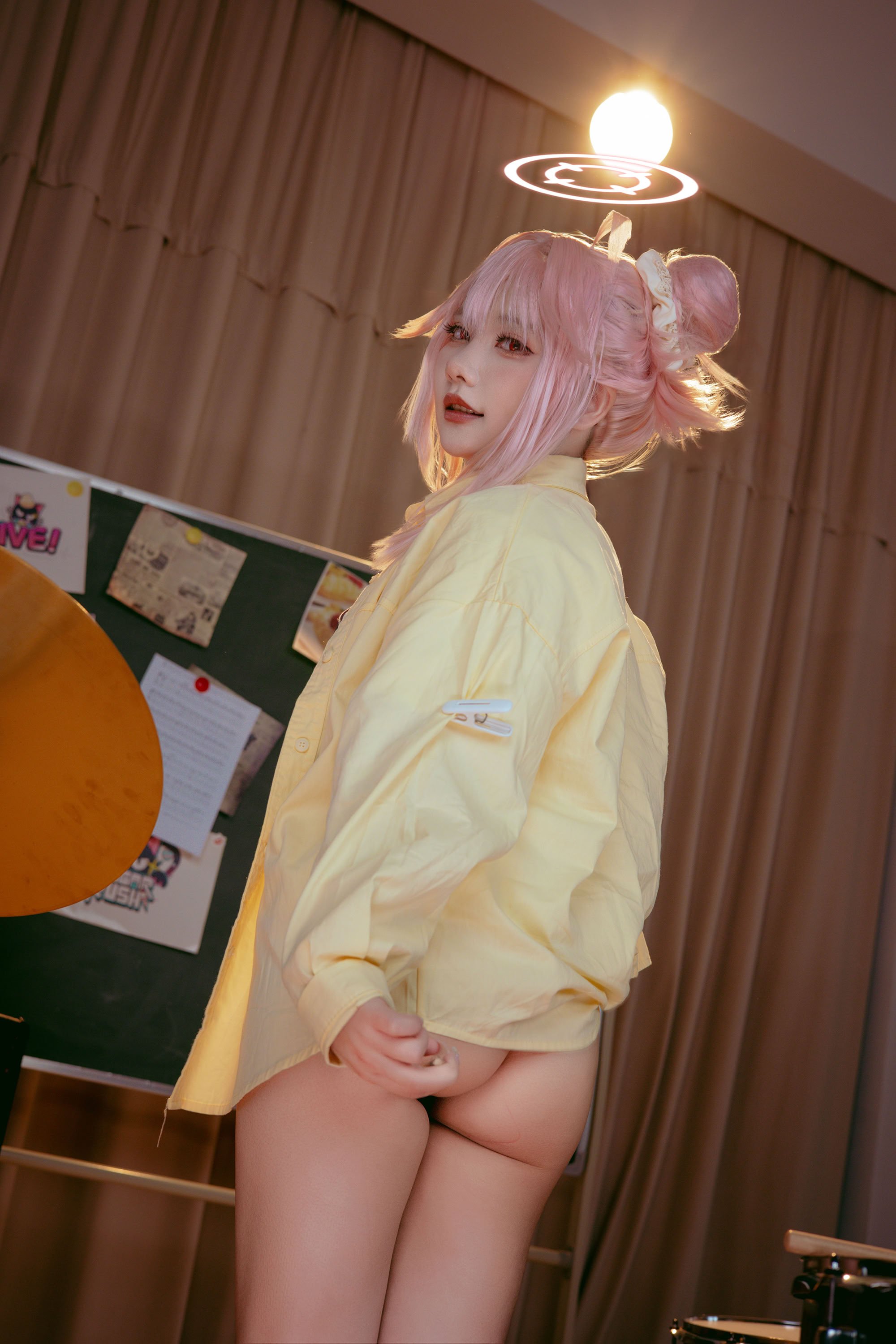 Đọc truyện hentai Tuyển tập Albums siêu phẩm Cosplay - Chap 1240 - Bite of the Bunny Girl ovo - Yutori Natsu (Blue Archive)