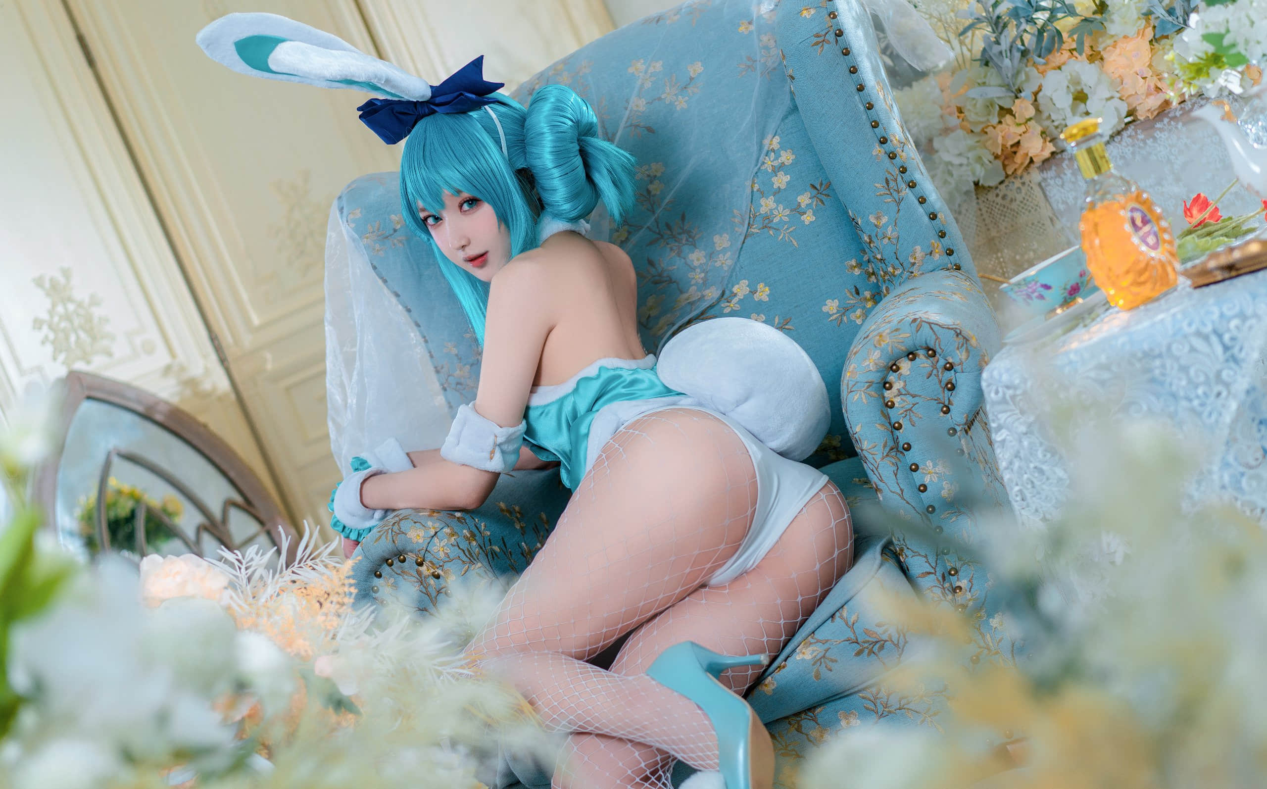 Đọc truyện hentai Tuyển tập Albums siêu phẩm Cosplay - Chap 842 - A Bao is also a bunny girl - NO.30 White Rabbit Miku