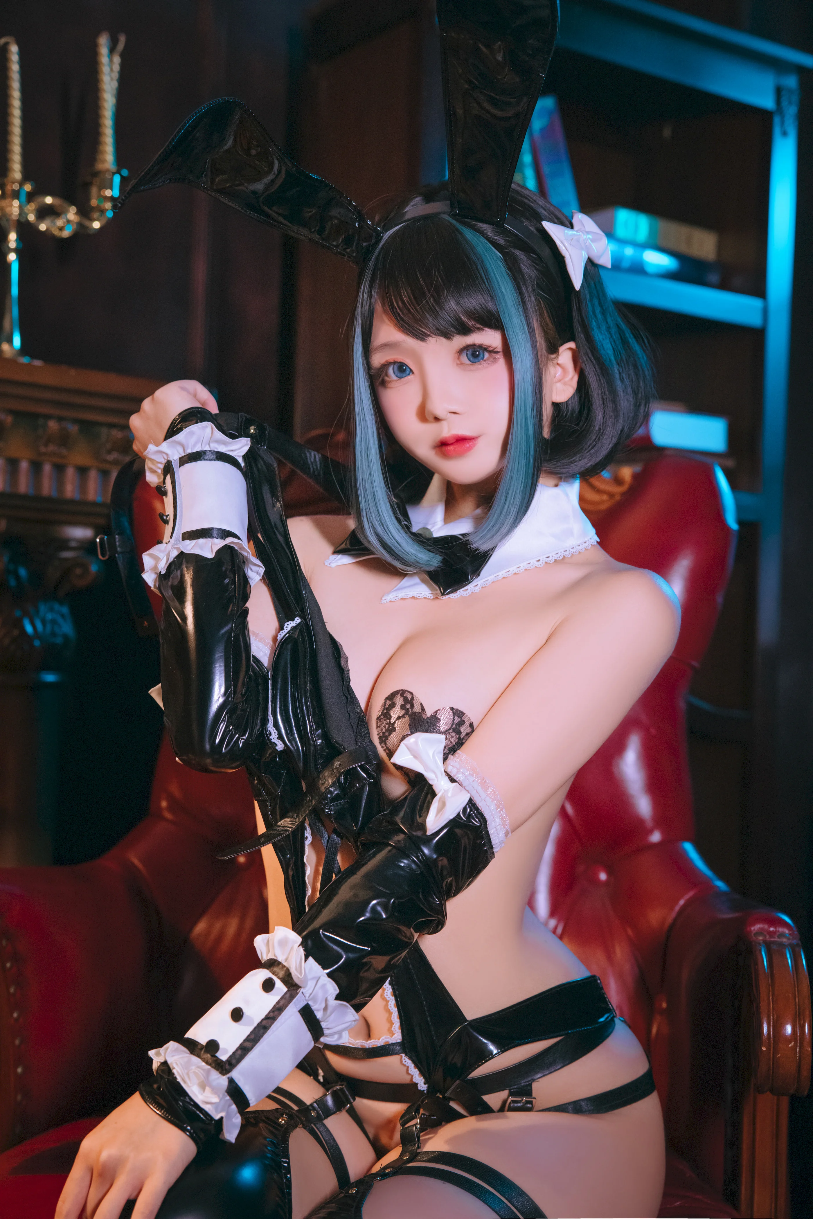 Đọc truyện hentai Tuyển tập Albums siêu phẩm Cosplay - Chap 481 - Rina Jiao - Halloween Demon Leather Jacket