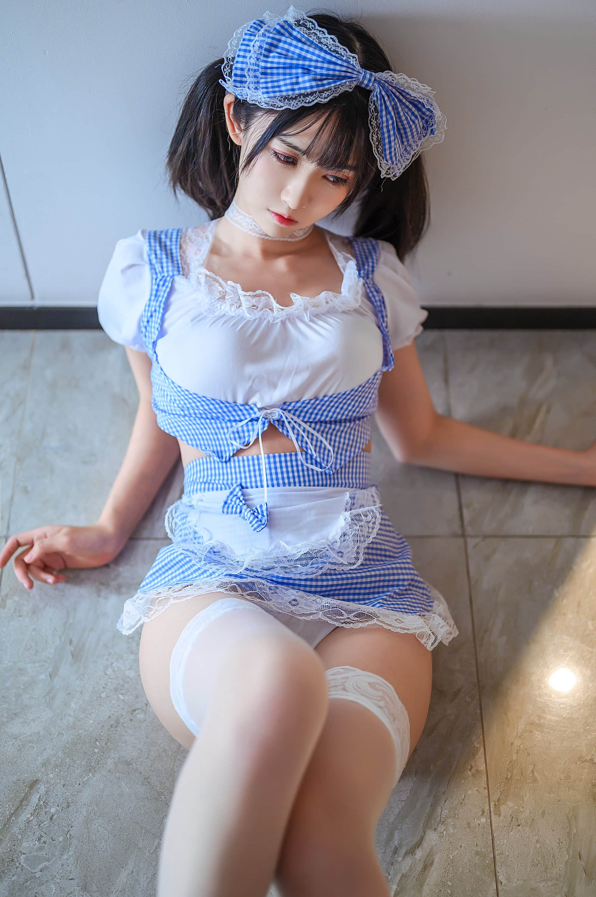 Đọc truyện hentai Tuyển tập Albums siêu phẩm Cosplay - Chap 873 - Eel Fei Blue and White Maid