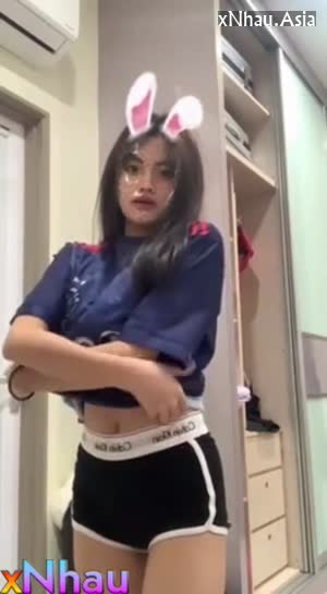 học sinh *** mình dây vú tròn quay cởi đồ thủ dâm cực nứng (học sinh *** mình dây vú tròn quay cởi đồ thủ dâm cực nứng) [26]