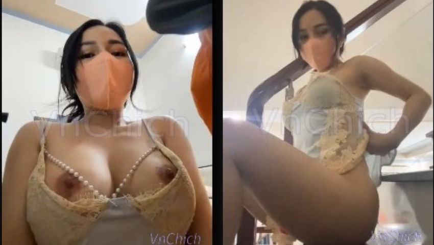 #eira2004 (sing2001) gạ anh thợ điện vì quá nứng , ai giúp em nó không nè ~ Sex VnShow