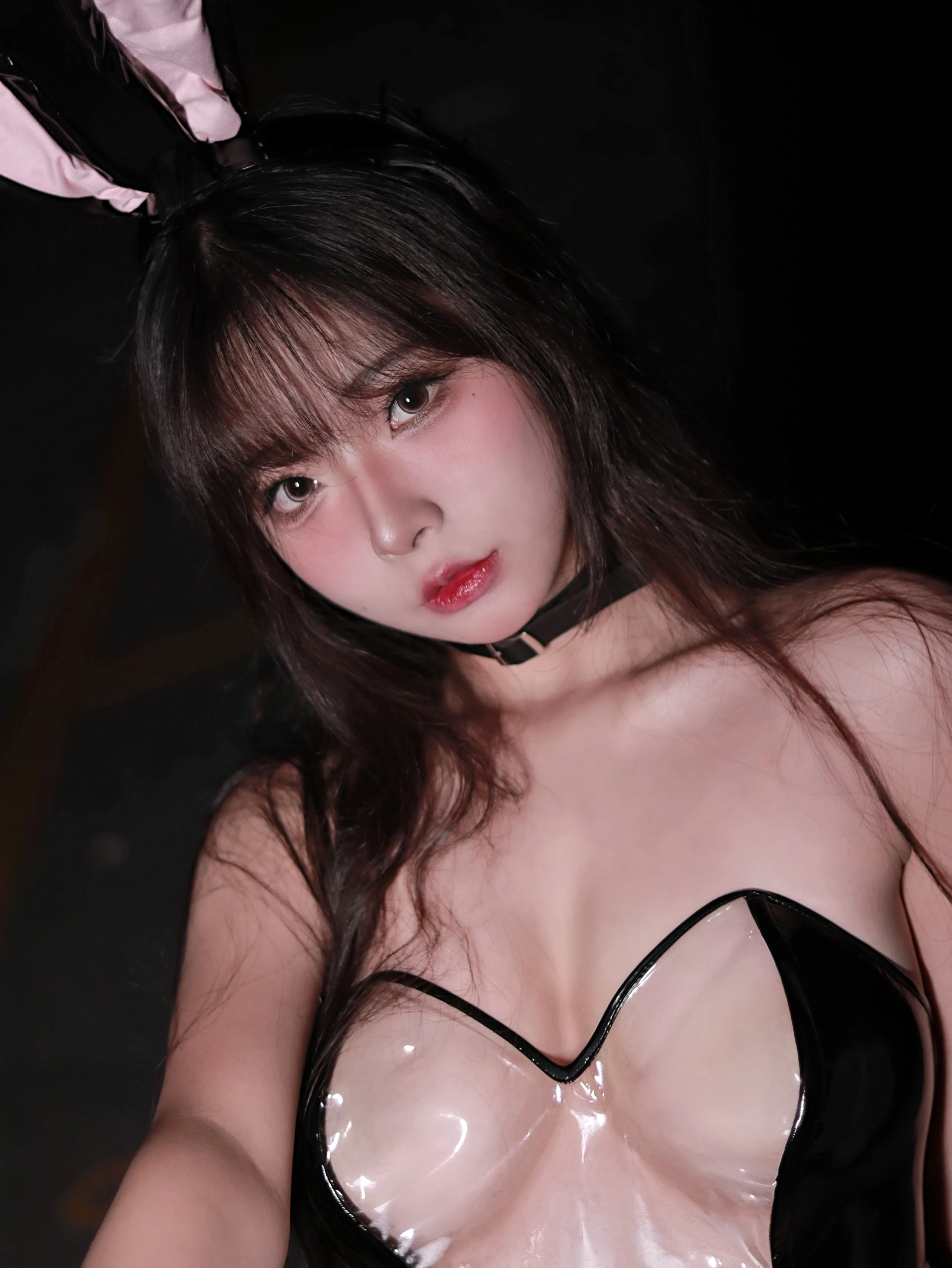 Đọc truyện hentai Tuyển tập Albums siêu phẩm Cosplay - Chap 546 - yuuhui No.006 Transparent Bunny Girl in the Rain