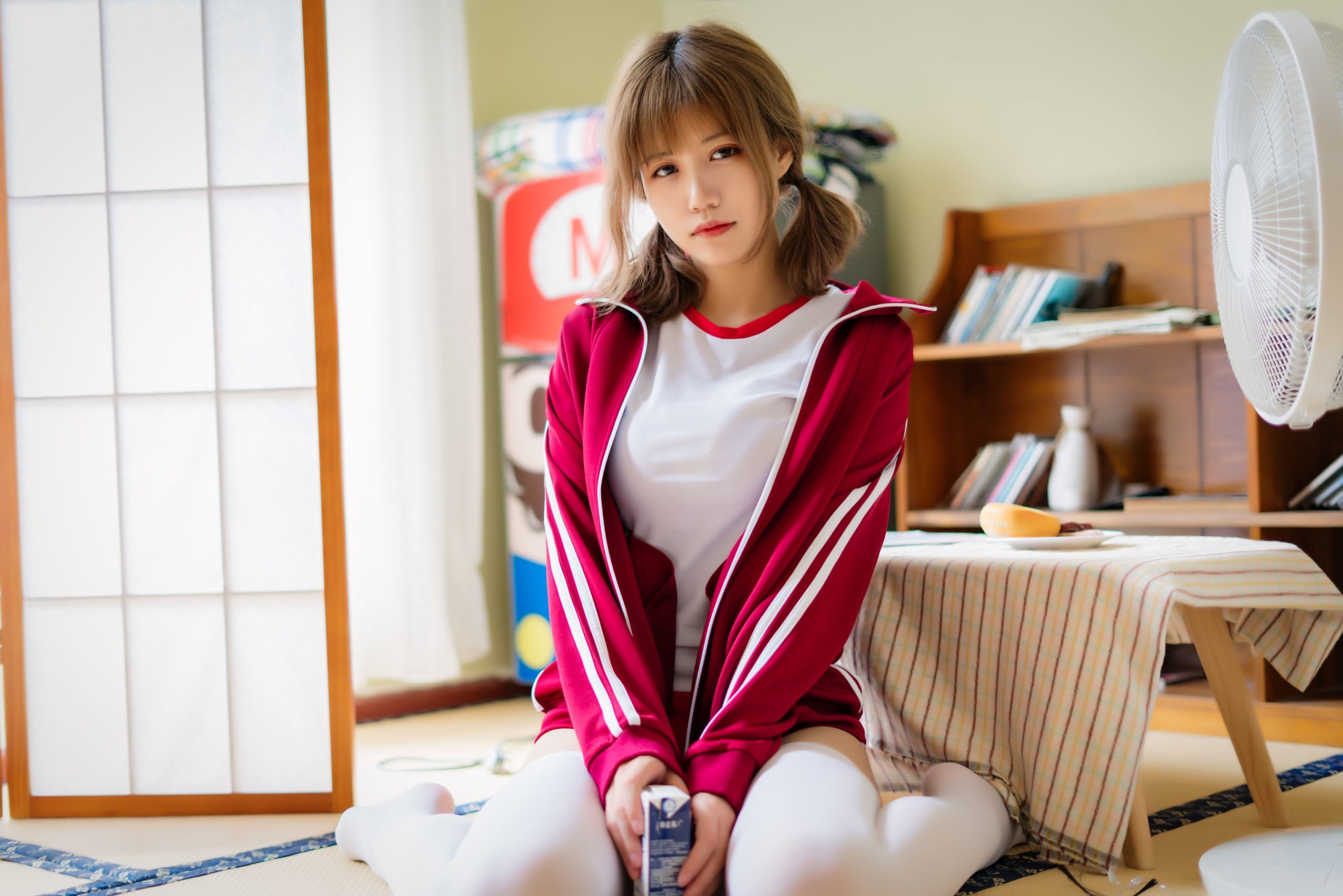 Đọc truyện hentai Tuyển tập Albums siêu phẩm Cosplay - Chap 734 - [Chiyoko Ogura] Red gymnastics suit