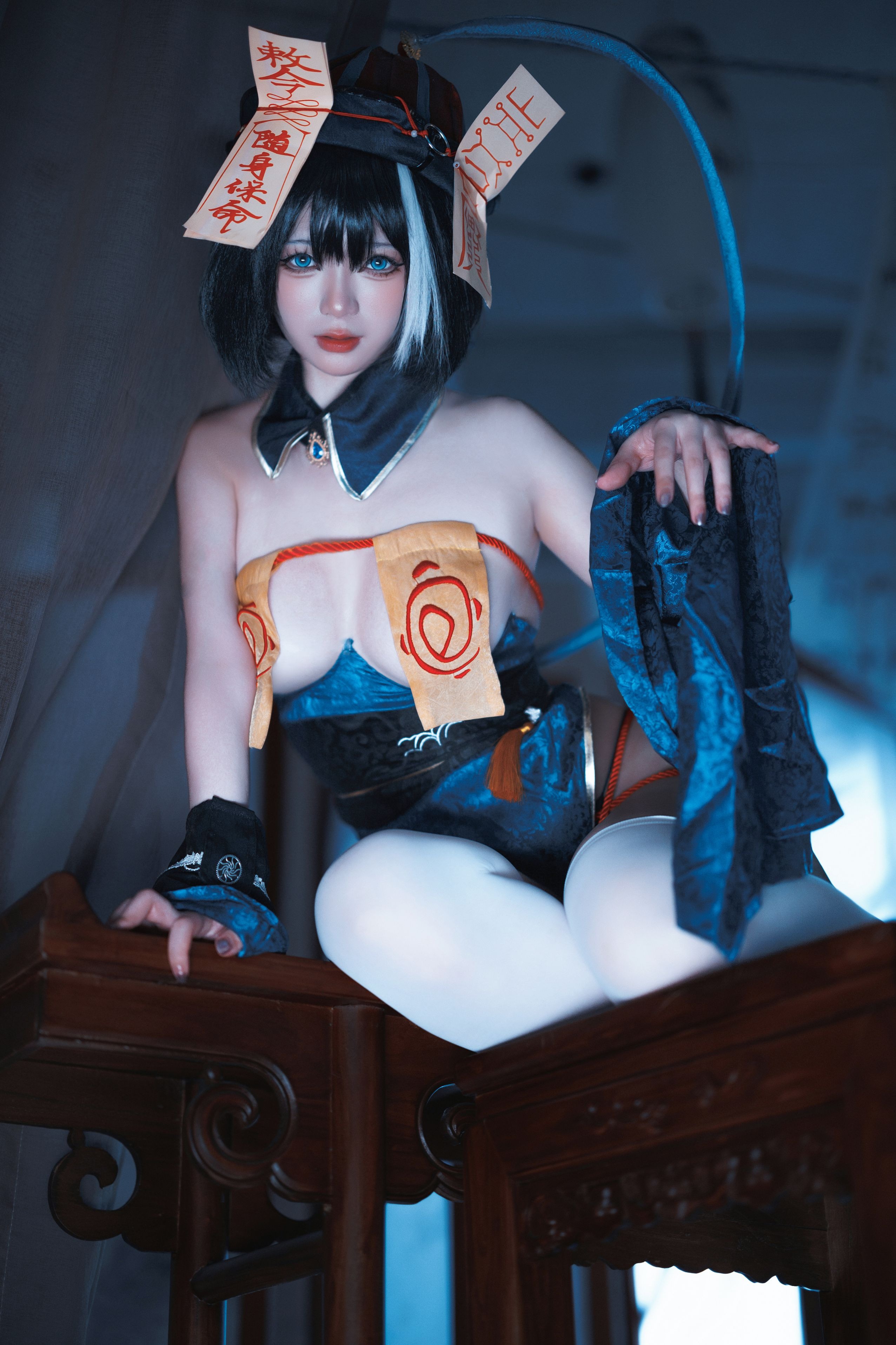 Đọc truyện hentai Tuyển tập Albums siêu phẩm Cosplay - Chap 560 - Yingluojiang w Azur Lane Huajia Zombie