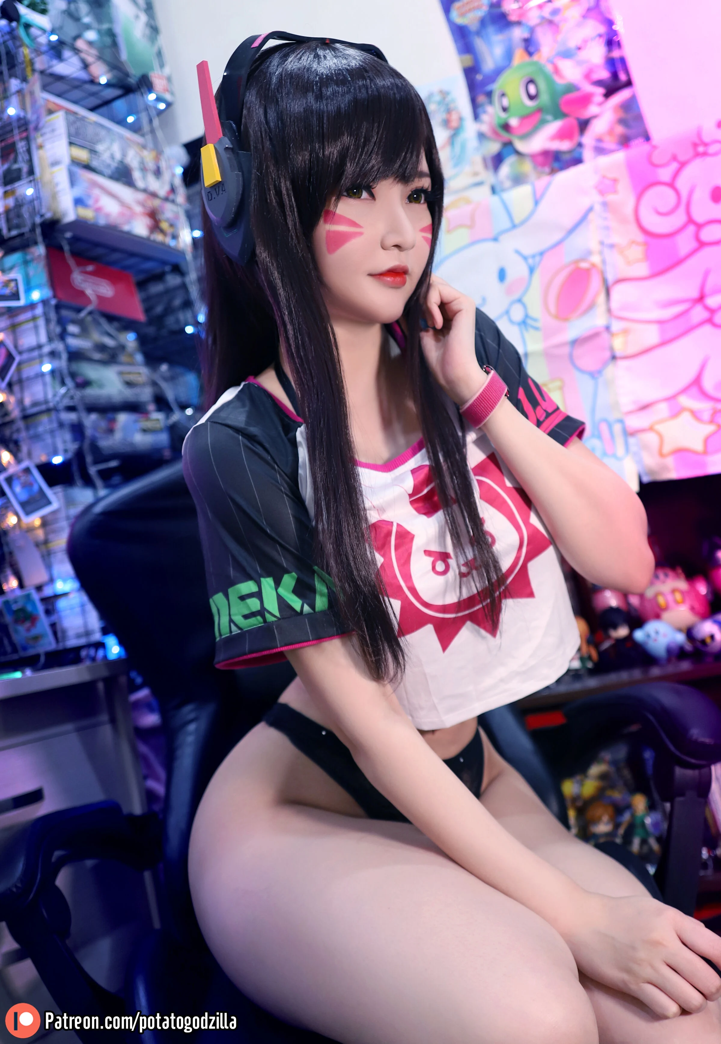 Đọc truyện hentai Tuyển tập Albums siêu phẩm Cosplay - Chap 298 - Potato Godzilla - D.Va