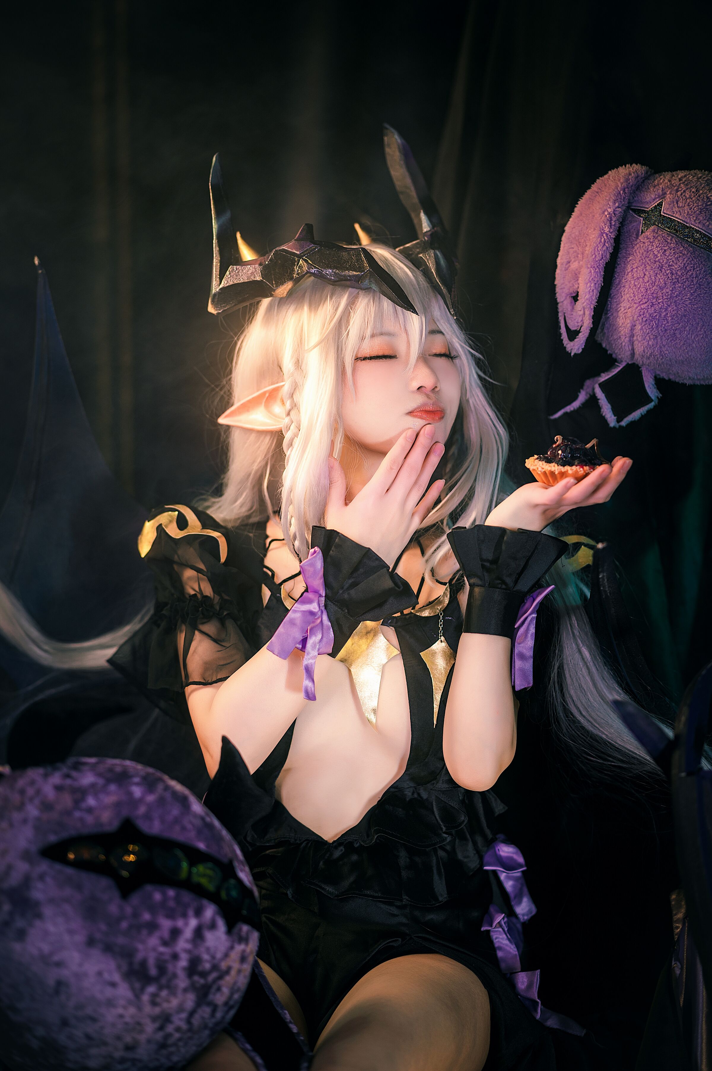 Đọc truyện hentai Tuyển tập Albums siêu phẩm Cosplay - Chap 603 - Yi Miaojun - Clover Theater Valrhona