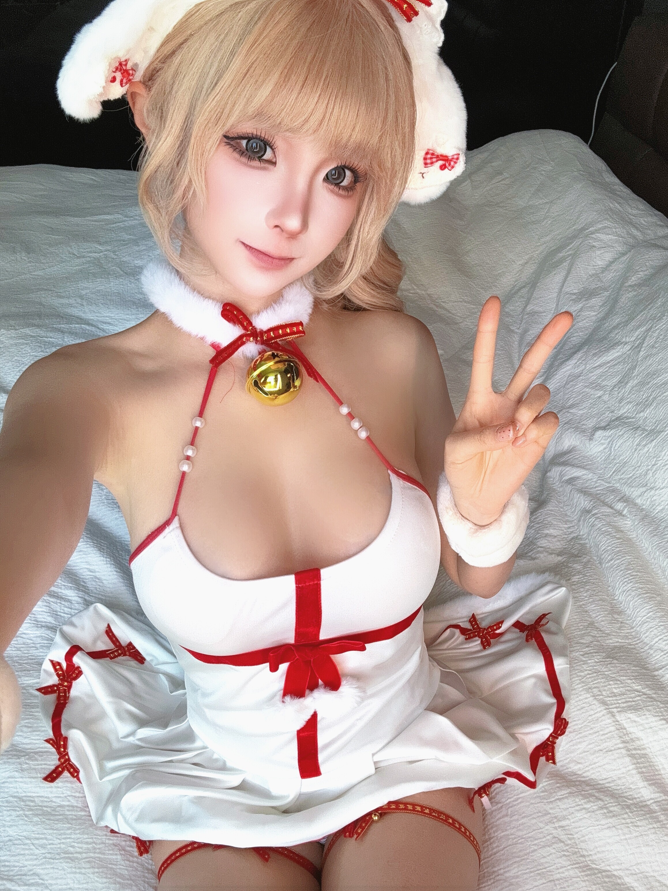 Đọc truyện hentai Tuyển tập Albums siêu phẩm Cosplay - Chap 1268 - Stupid Momo - Selfies in April