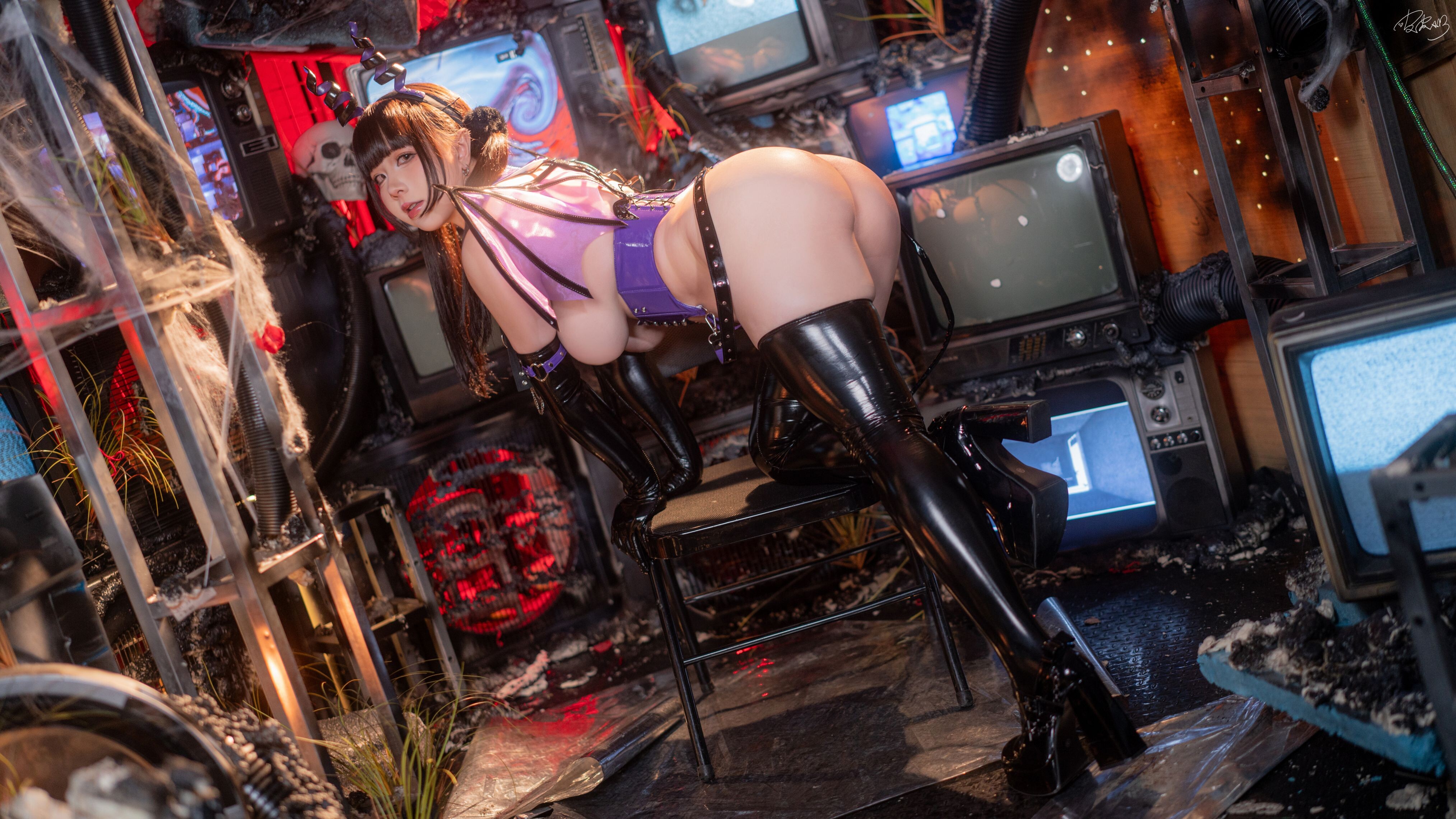 Đọc truyện hentai Tuyển tập Albums siêu phẩm Cosplay - Chap 1039 - Pipi Nai - Cyber ​​Succubus