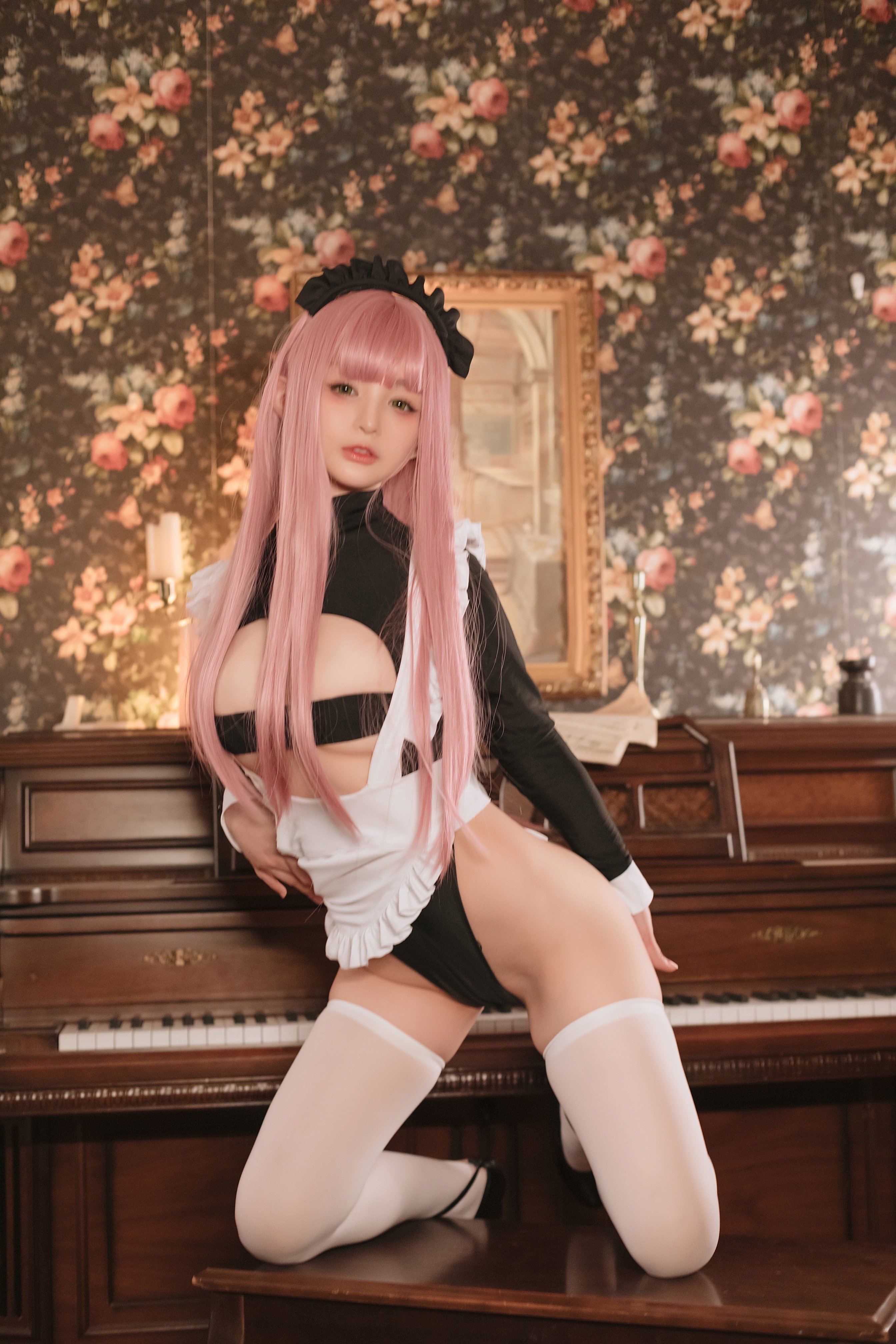 Đọc truyện hentai Tuyển tập Albums siêu phẩm Cosplay - Chap 1207 - Sakurai Nene - Retro Maid