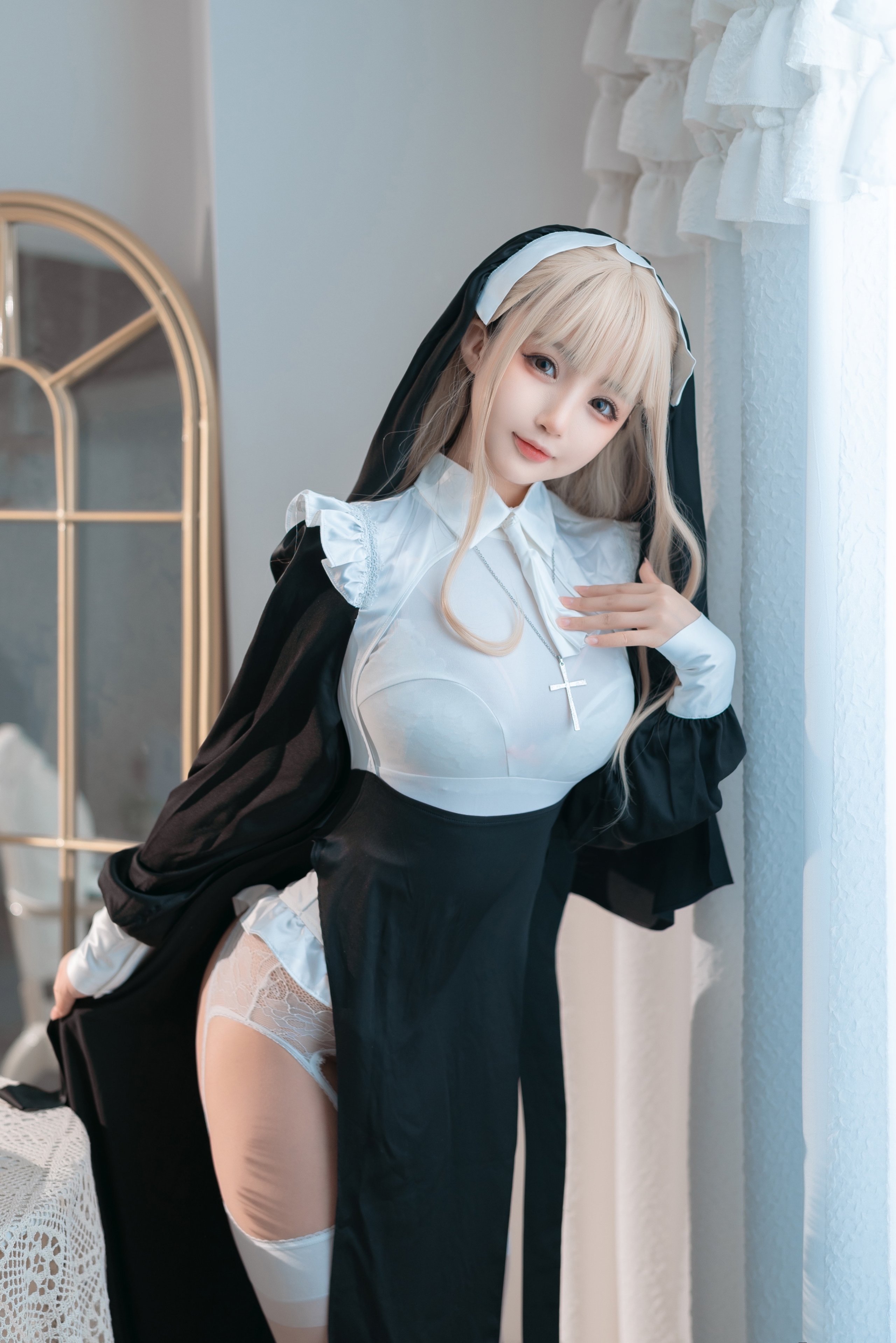 Đọc truyện hentai Tuyển tập Albums siêu phẩm Cosplay - Chap 771 - Sakurai Nene - Nun