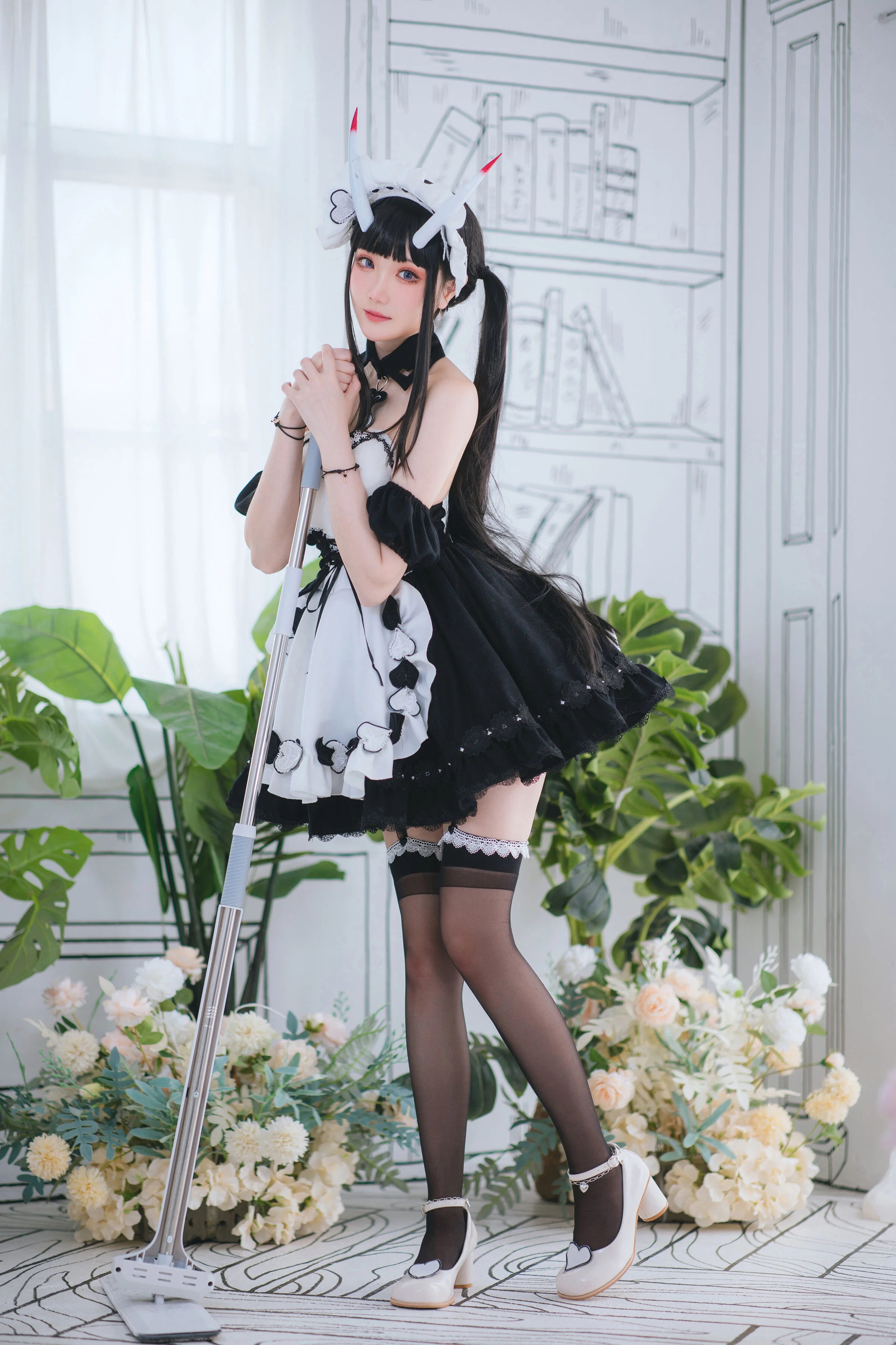 Đọc truyện hentai Tuyển tập Albums siêu phẩm Cosplay - Chap 591 - Guashi-chan Noshiro Maid