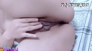 Móc Lồn Trước Mặt Bạn Trai Để Quay Phim Sex Đăng Lên Mạng 2 (Móc Lồn Trước Mặt Bạn Trai Để Quay Phim Sex Đăng Lên Mạng 2) []