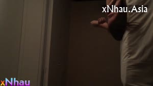 ép địt con bé sinh viên khóa dưới say rượu trong nhà nghỉ - phần 2 (ép địt con bé sinh viên khóa dưới say rượu trong nhà nghỉ - phần 2) [26]