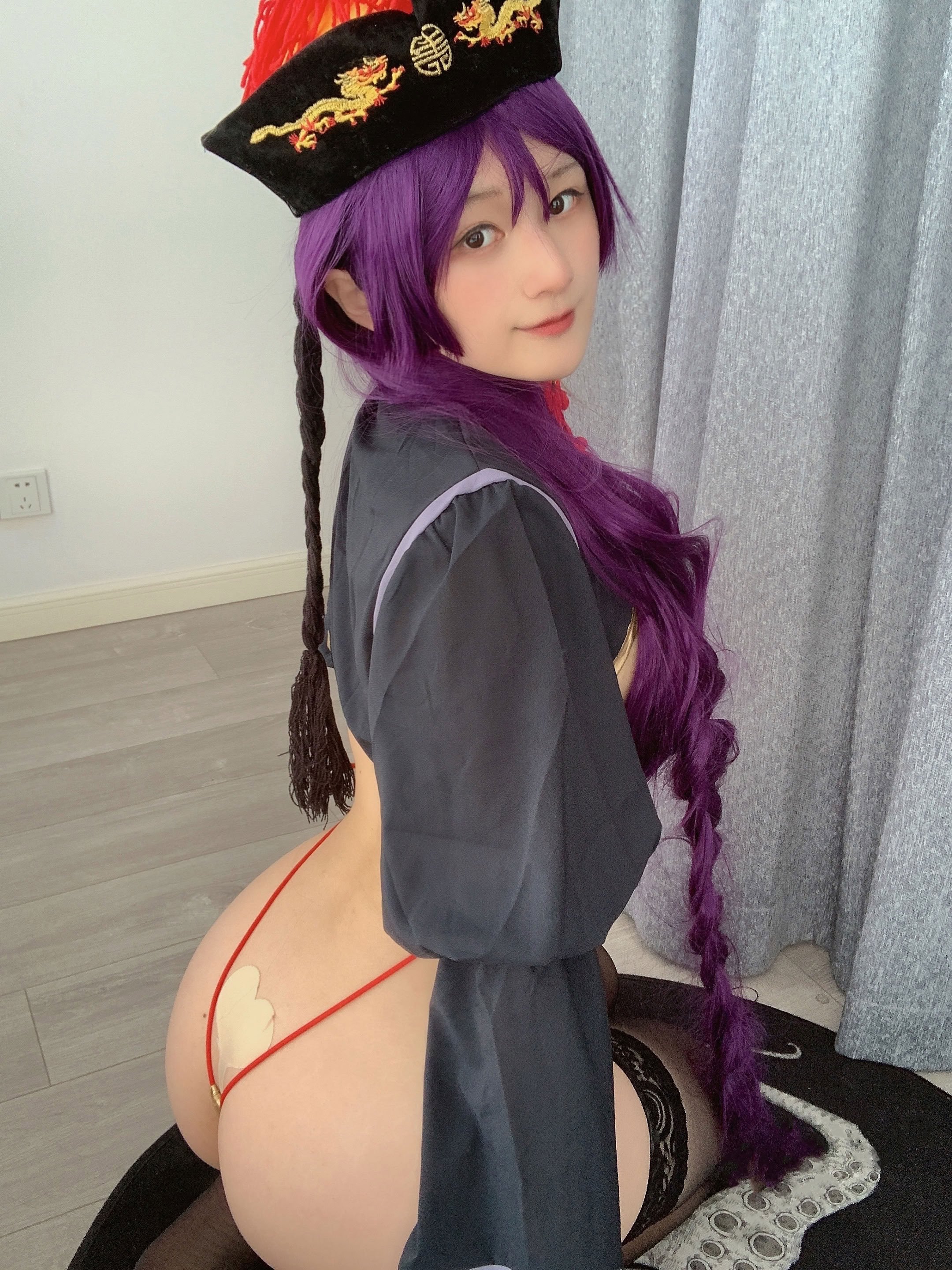 Đọc truyện hentai Tuyển tập Albums siêu phẩm Cosplay - Chap 1270 - Zyra Aki - Lightning Zombie Girl Selfie (Fate)