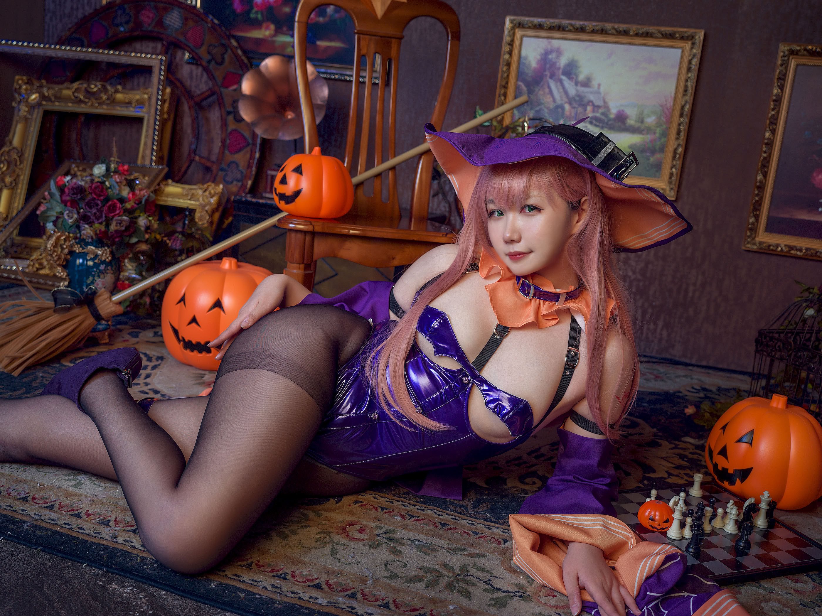 Đọc truyện hentai Tuyển tập Albums siêu phẩm Cosplay - Chap 1176 - Mahua Sauce - Memphis Halloween