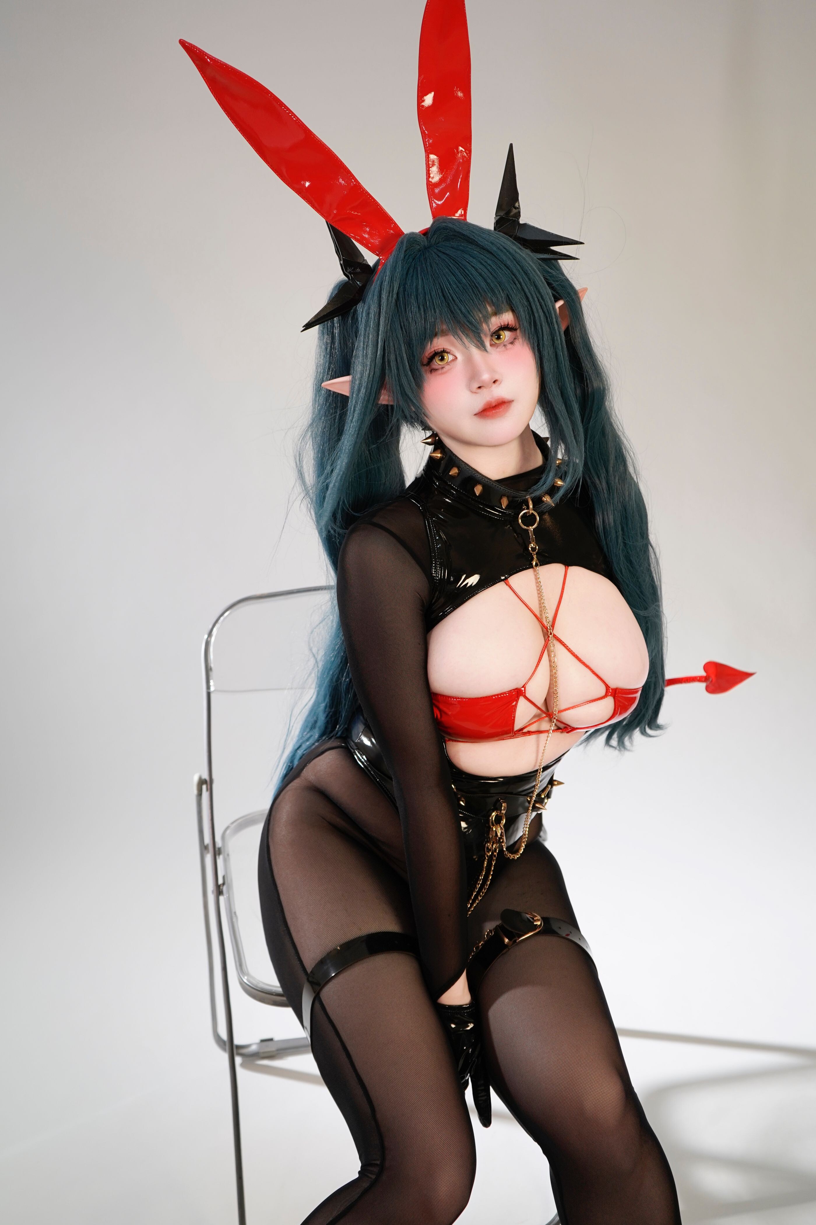 Đọc truyện hentai Tuyển tập Albums siêu phẩm Cosplay - Chap 1255 - Beanie, Regensburg (Lower)