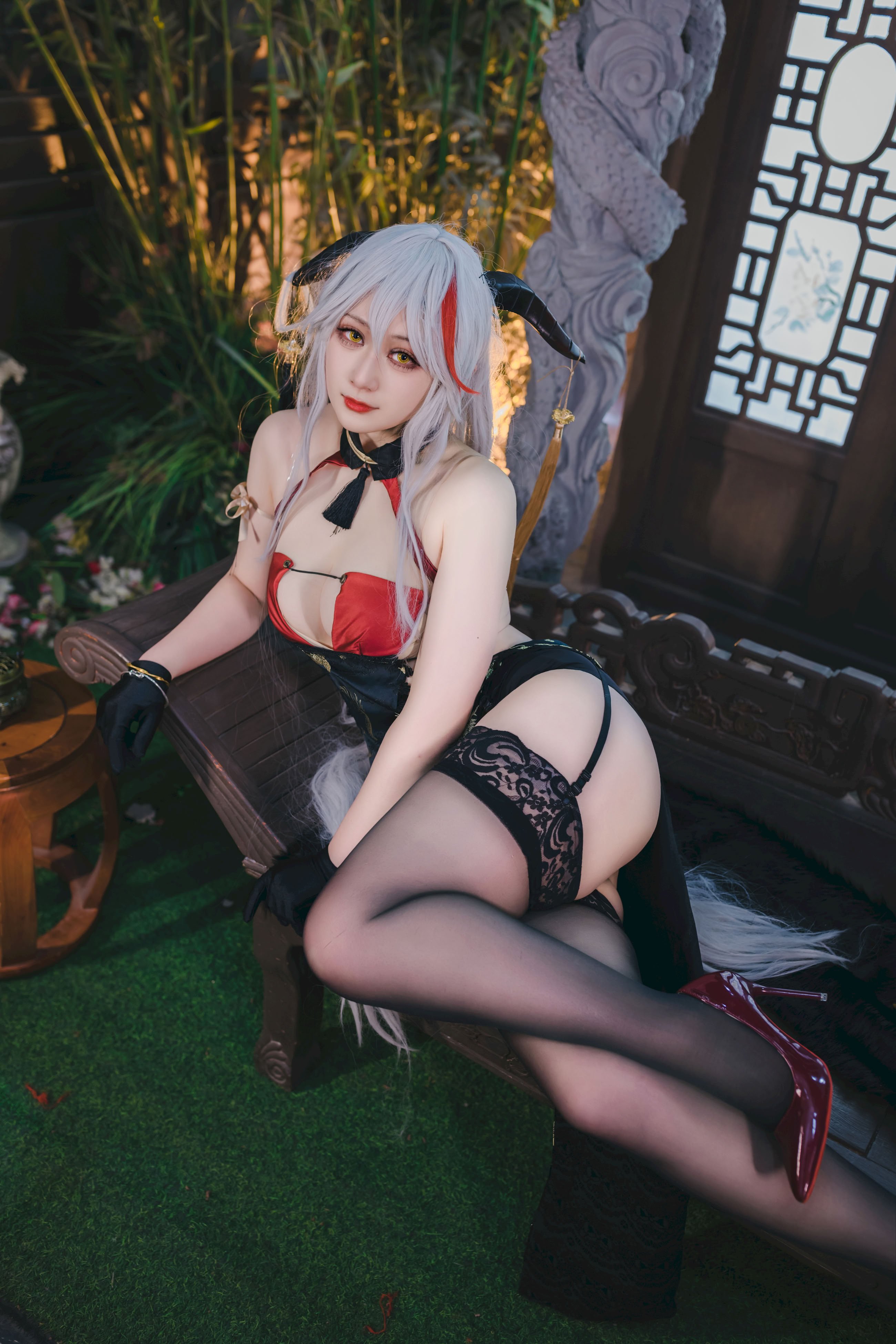 Đọc truyện hentai Tuyển tập Albums siêu phẩm Cosplay - Chap 1226 - Zyra Autumn-Azur Lane-Egil