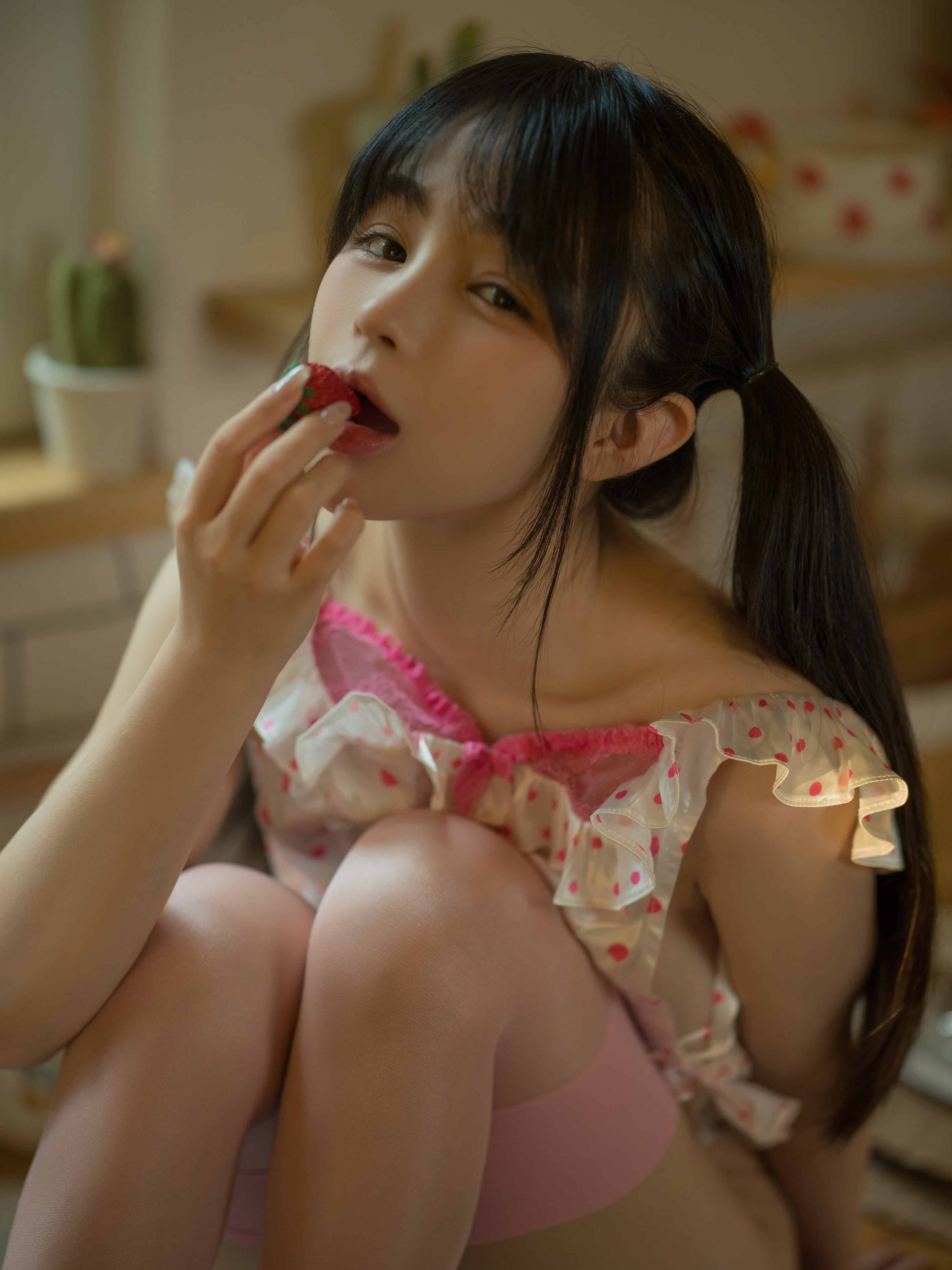 Đọc truyện hentai Tuyển tập Albums siêu phẩm Cosplay - Chap 1208 - Sakurai Ningning – Apron Kitchen