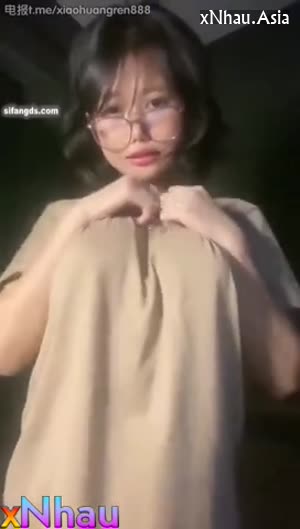 Nhất trend Tiktok, E học sinh Vạch Áo nhảy khiêu dâm móc lồn ngon vl (Nhất trend Tiktok, E học sinh Vạch Áo nhảy khiêu dâm móc lồn ngon vl) [26]