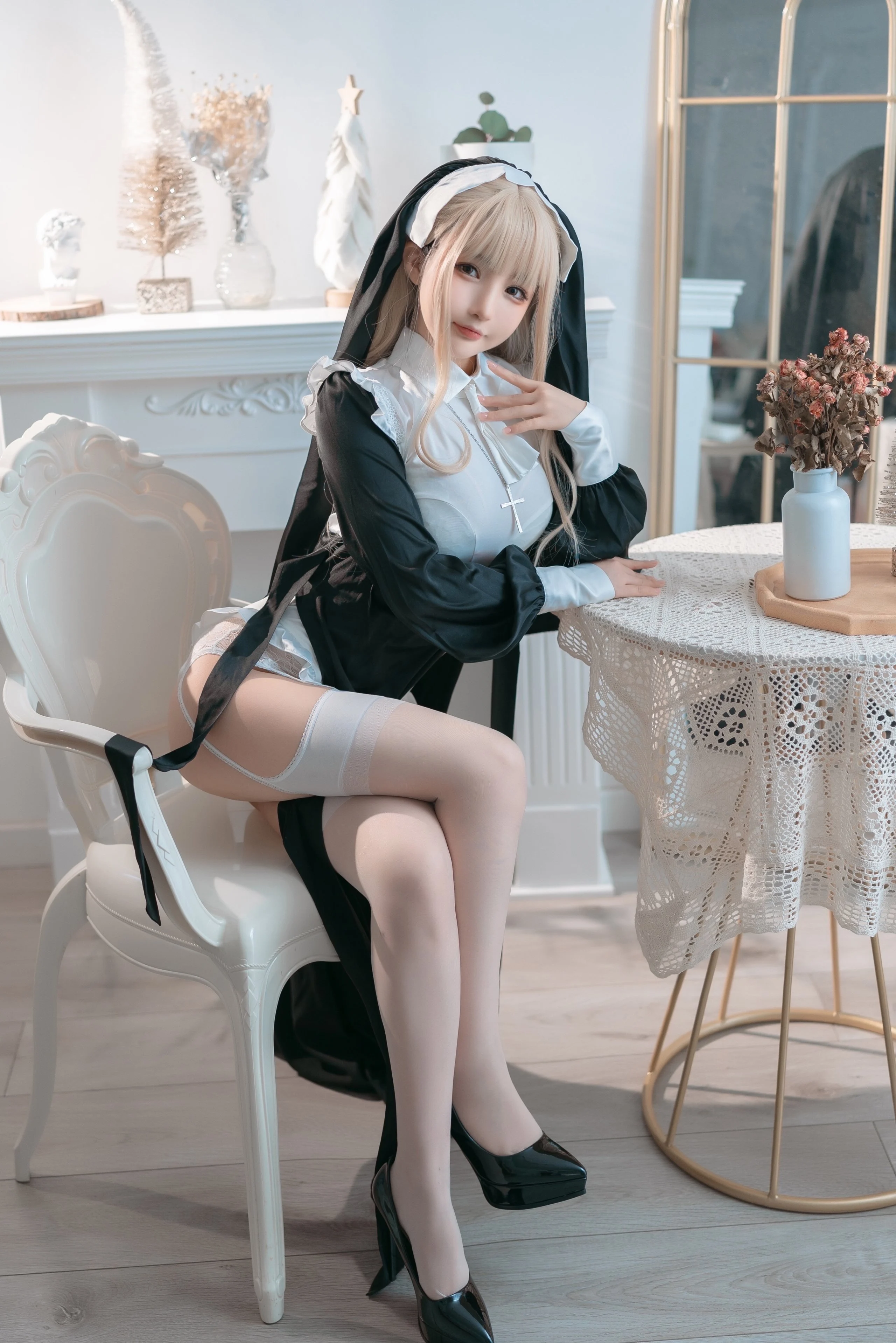 Đọc truyện hentai Tuyển tập Albums siêu phẩm Cosplay - Chap 771 - Sakurai Nene - Nun