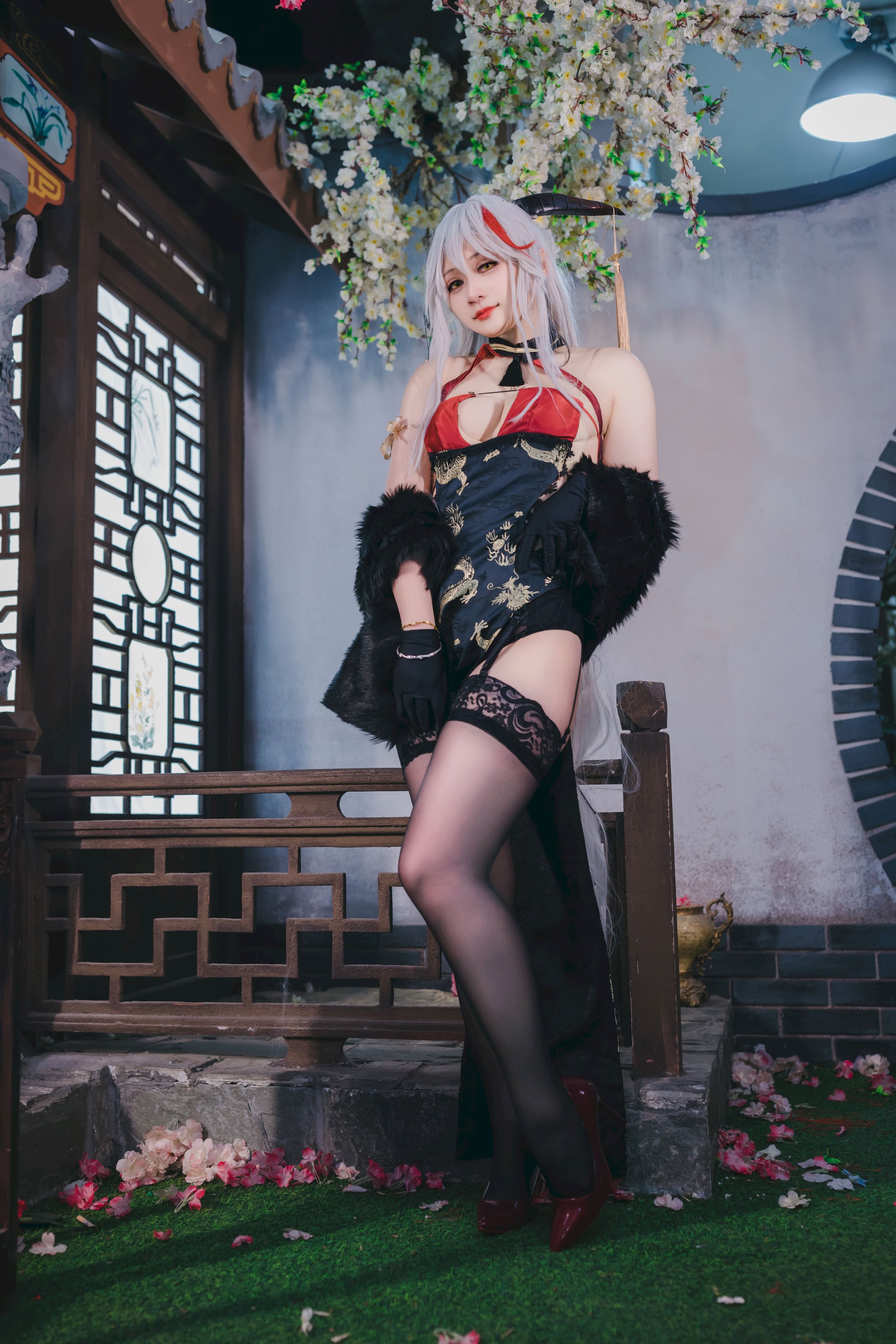 Đọc truyện hentai Tuyển tập Albums siêu phẩm Cosplay - Chap 1226 - Zyra Autumn-Azur Lane-Egil