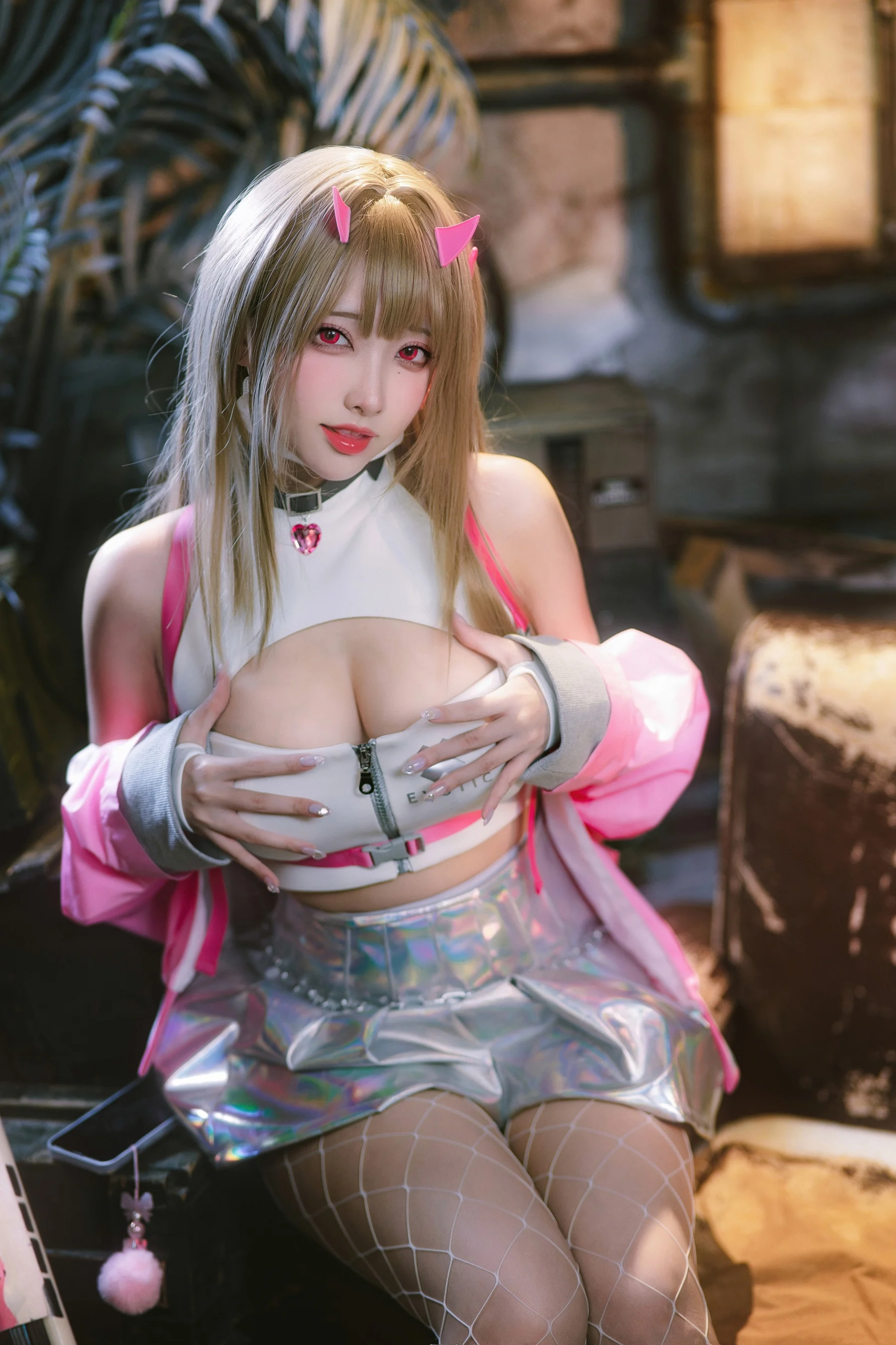 Đọc truyện hentai Tuyển tập Albums siêu phẩm Cosplay - Chap 338 - Sakura Miyamoto - Viper