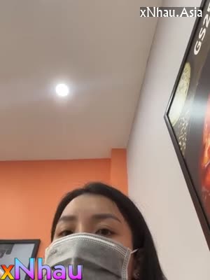 K mặc đồ lót livetream vào quán nước thử đầm với nhiều hành động dâm dục,e nể c tht 1 (K mặc đồ lót livetream vào quán nước thử đầm với nhiều hành động dâm dục,e nể c tht 1) [26]