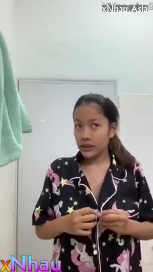 Gạ tình em dâm vú khủng vạch áo khoe hàng ti hồng hồng hào cực phẩm (Gạ tình em dâm vú khủng vạch áo khoe hàng ti hồng hồng hào cực phẩm) [26]