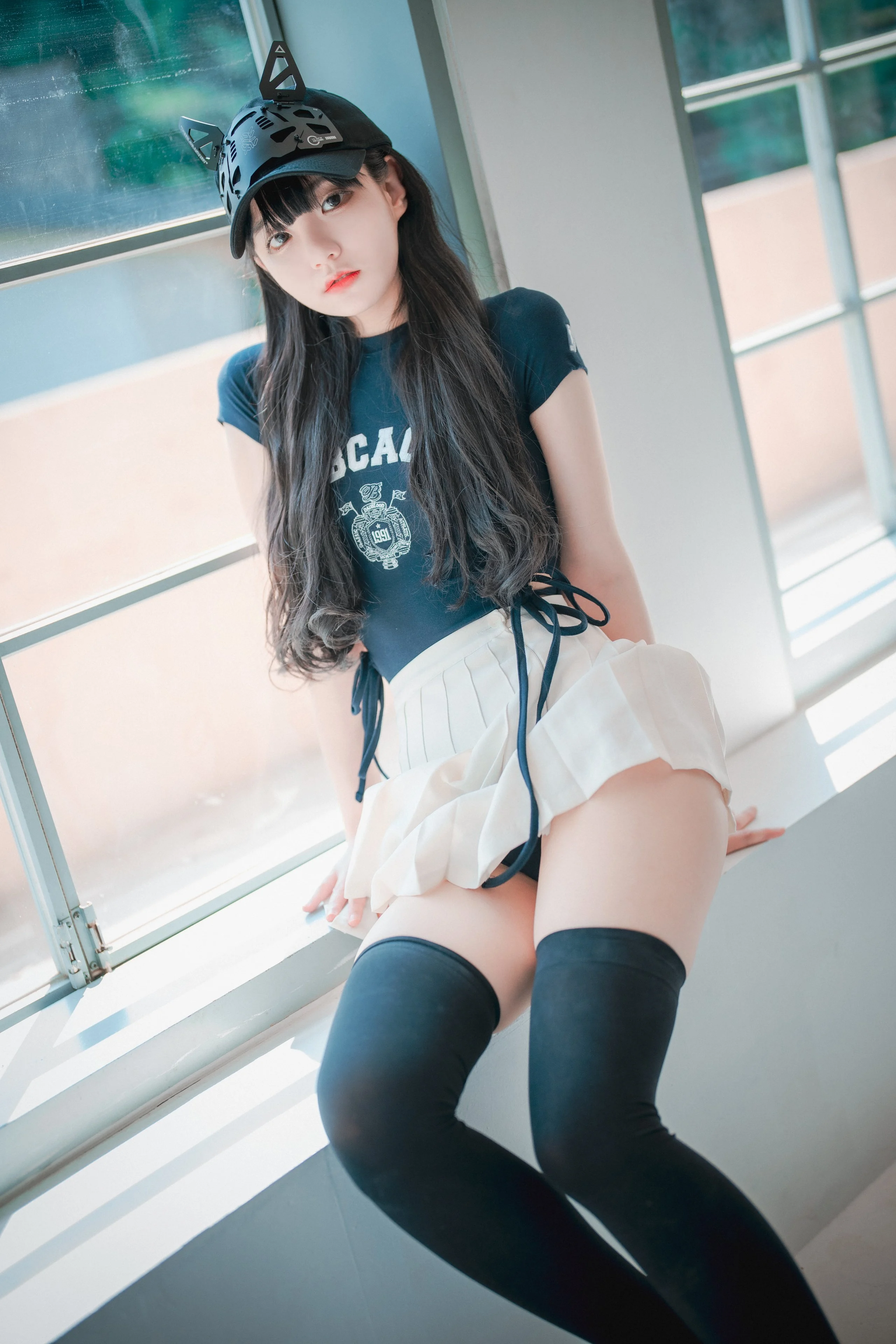 Đọc truyện hentai Tuyển tập Albums siêu phẩm Cosplay - Chap 699 - [DJAWA] Jeong Jenny  - Classic Athletic Girl in Navy Blue