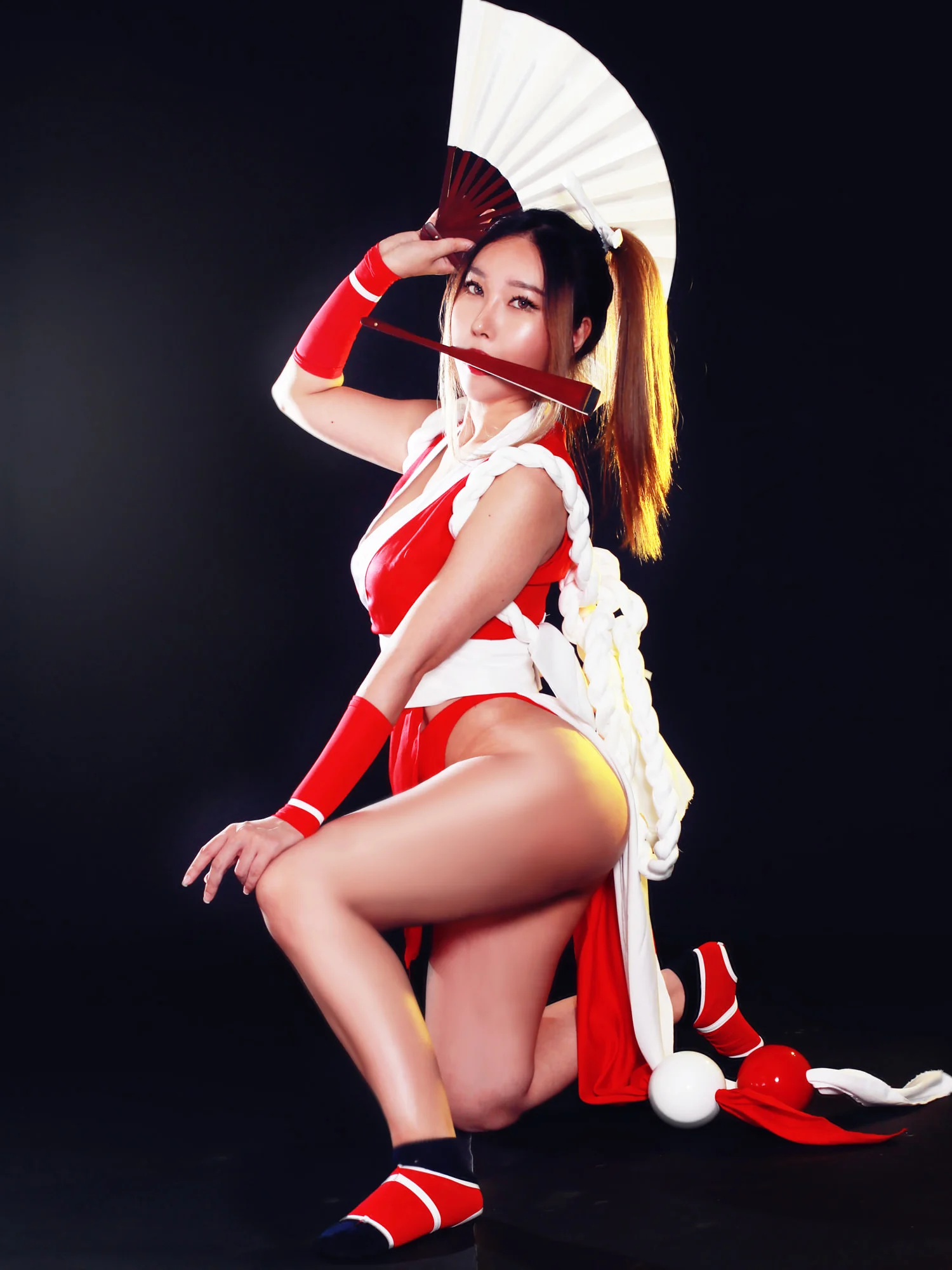 Đọc truyện hentai Tuyển tập Albums siêu phẩm Cosplay - Chap 563 - Rinnie Riot - Mai Shiranui