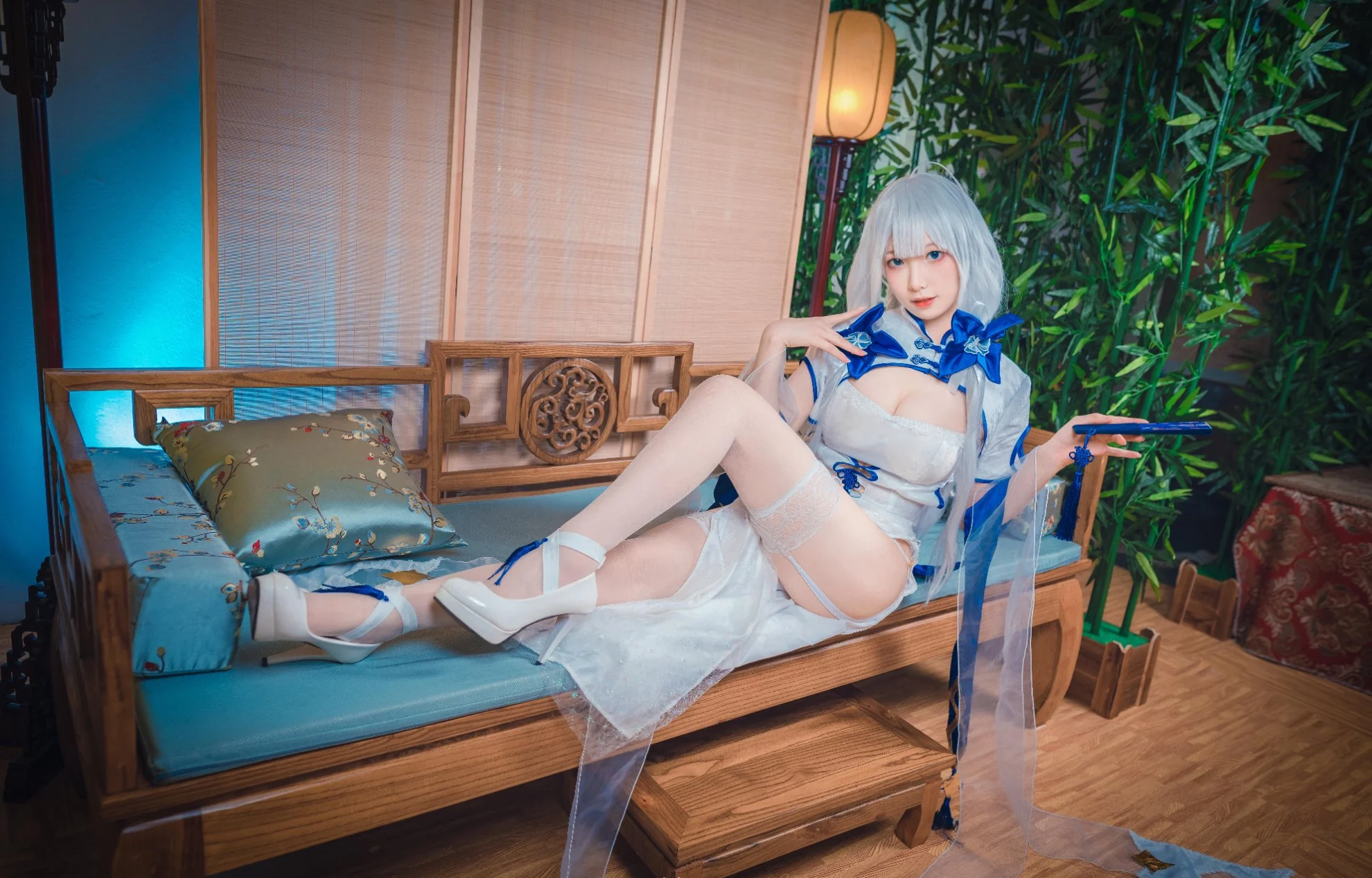 Đọc truyện hentai Tuyển tập Albums siêu phẩm Cosplay - Chap 892 - Fengjiang v NO.001 Azur Lane Glory