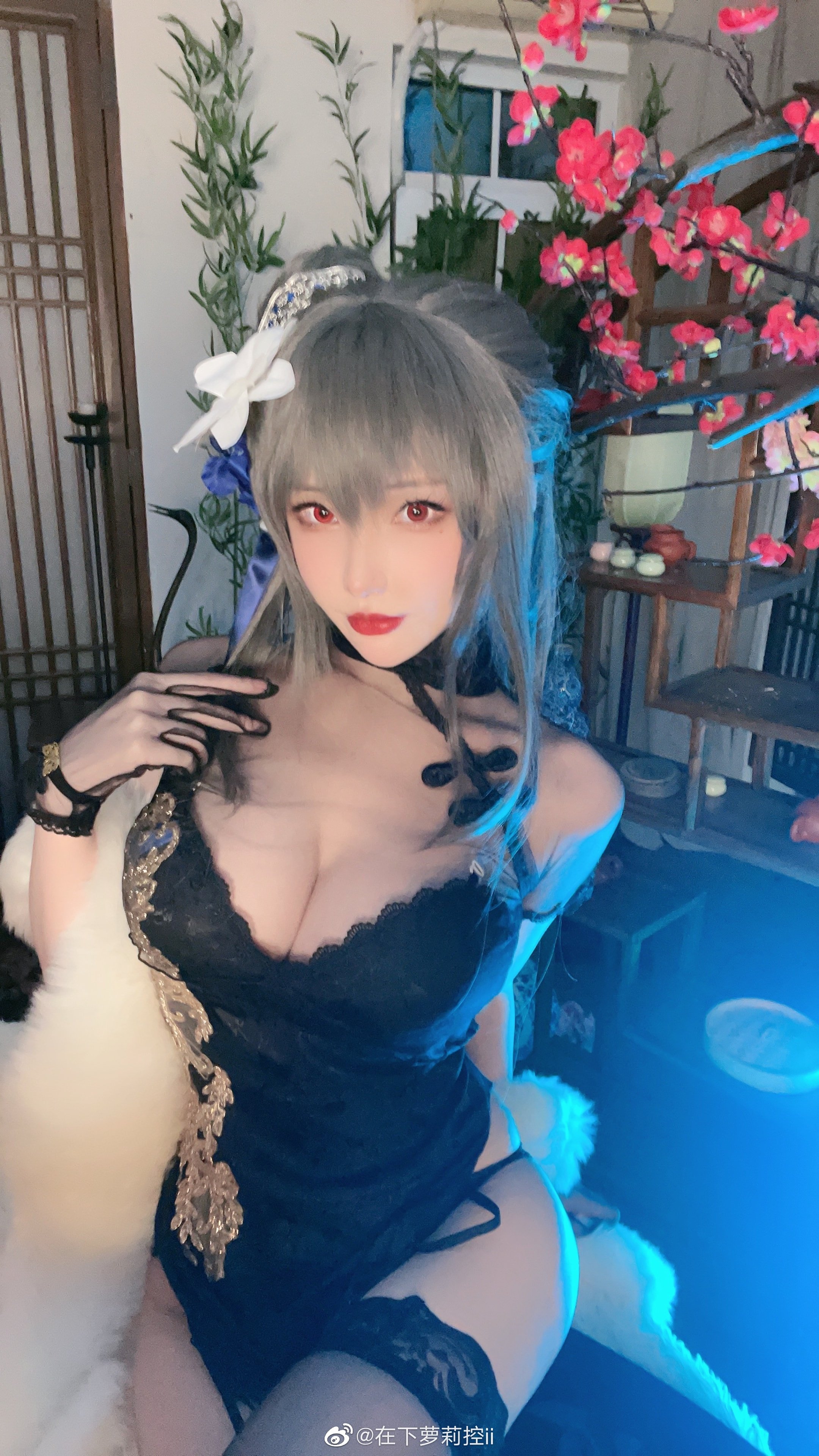 Đọc truyện hentai Tuyển tập Albums siêu phẩm Cosplay - Chap 498 - Egil + Prince Eugen + Louis IX + Atago (Azur Lane)