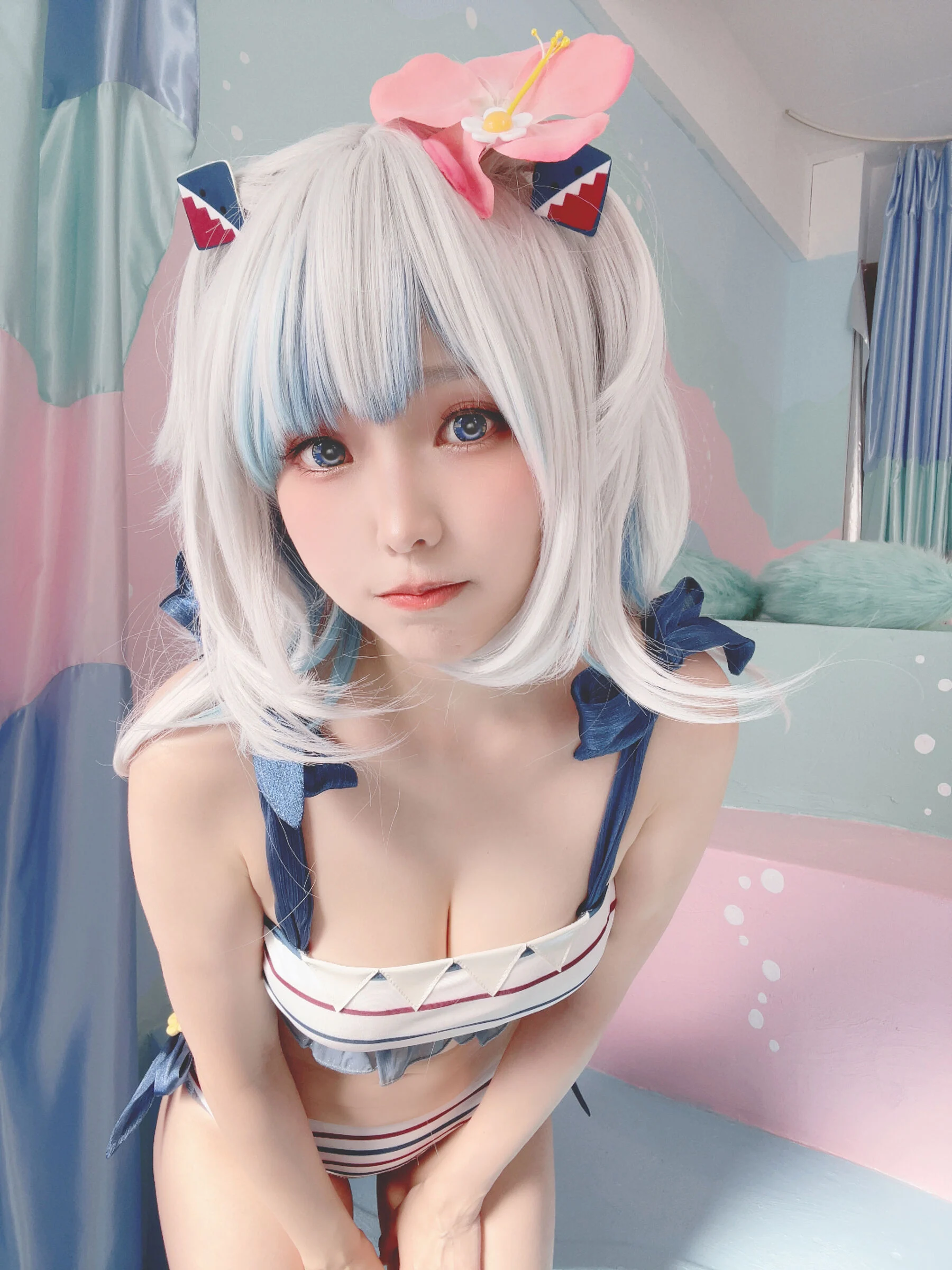 Đọc truyện hentai Tuyển tập Albums siêu phẩm Cosplay - Chap 518 - Ely - Gura Swimsuit