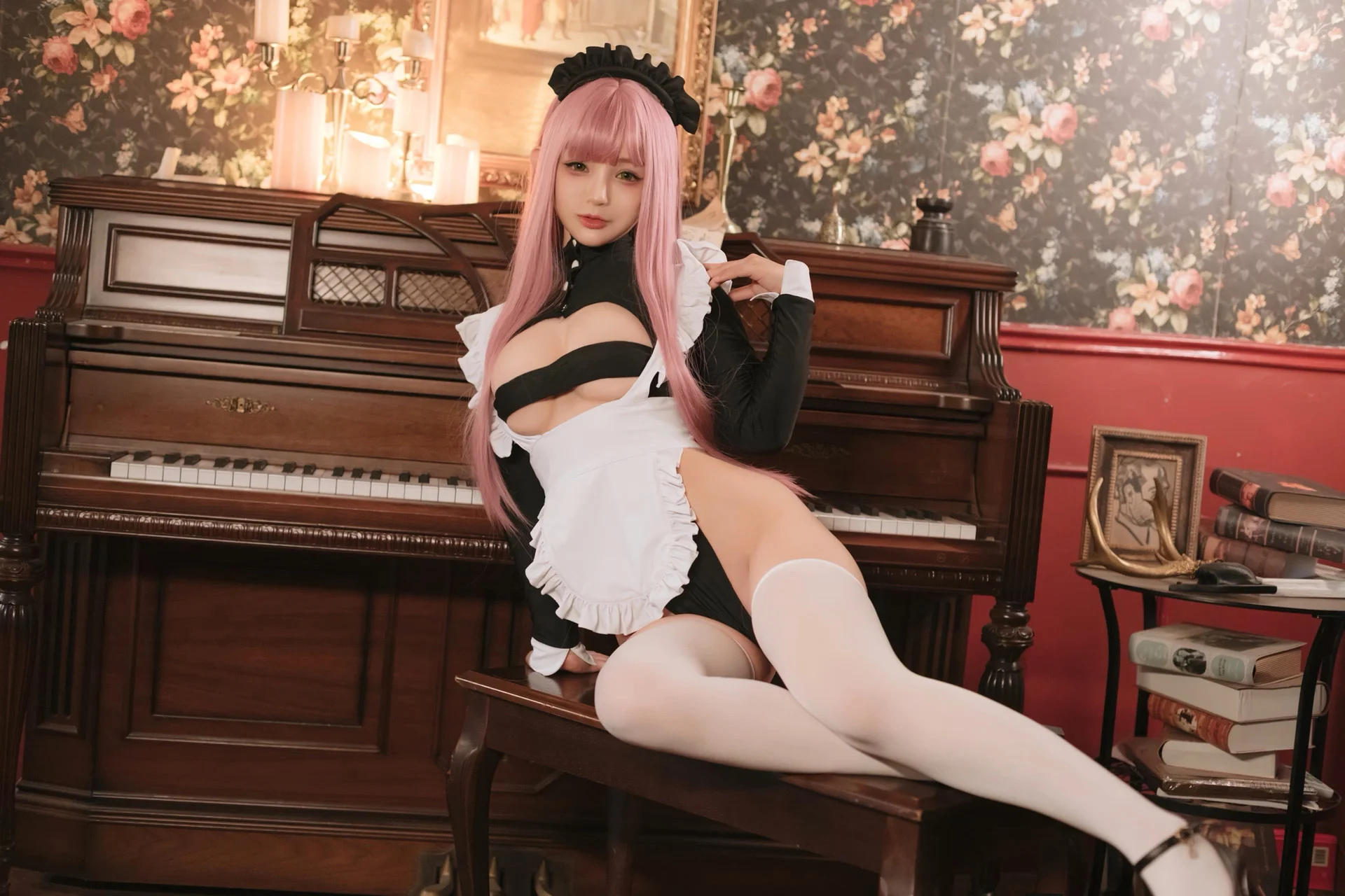 Đọc truyện hentai Tuyển tập Albums siêu phẩm Cosplay - Chap 1207 - Sakurai Nene - Retro Maid