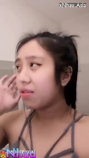 NỨNG LỒN QUÁ LÊN PHẢI VÀO WC THỦ DÂM (NỨNG LỒN QUÁ LÊN PHẢI VÀO WC THỦ DÂM) [26]