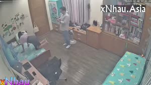 Hack cam chị gái ngoại tình dắt trai về nhà địt cởi quần banh lồn chu đít hụp nude (Hack cam chị gái ngoại tình dắt trai về nhà địt cởi quần banh lồn chu đít hụp nude) [26]