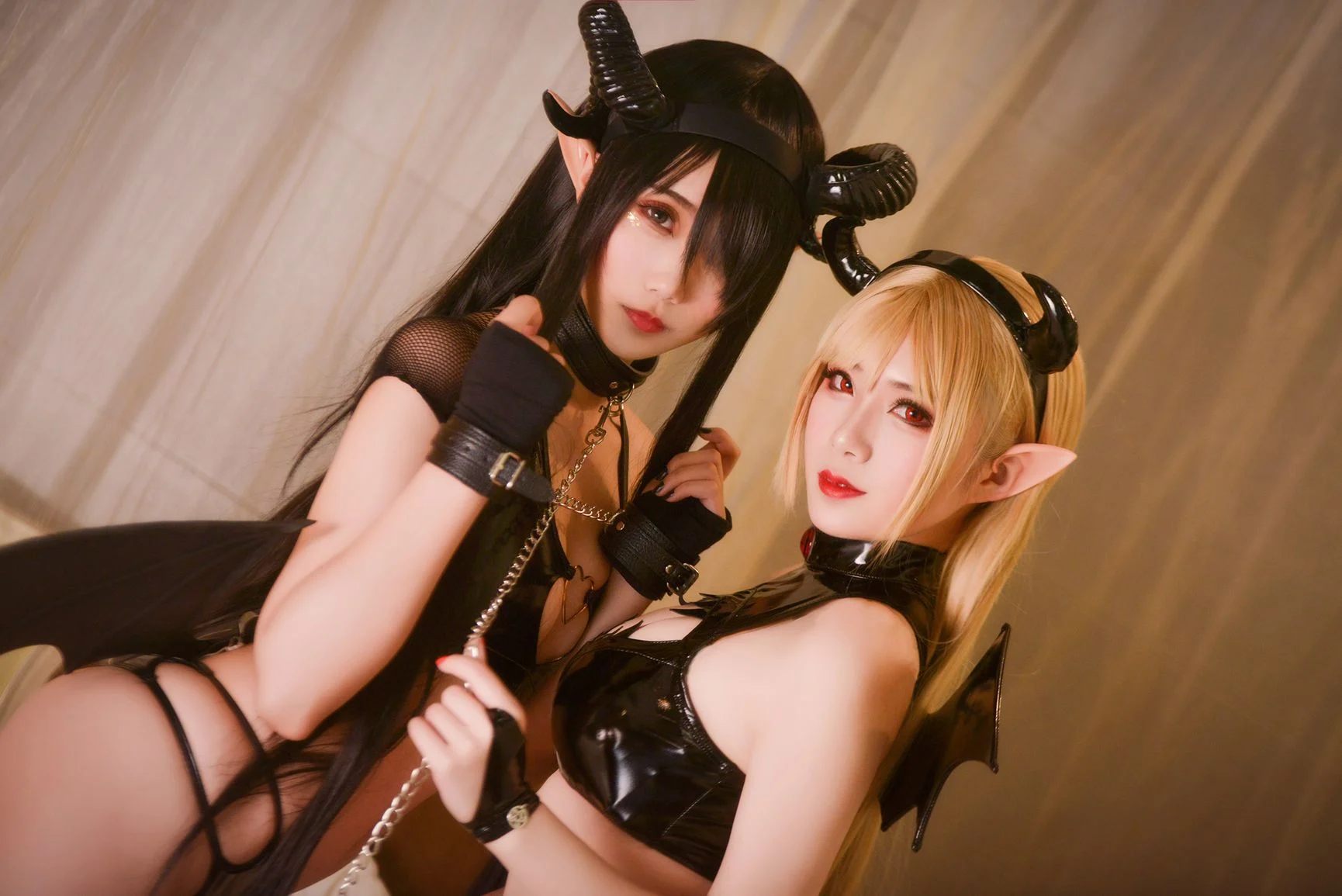 Đọc truyện hentai Tuyển tập Albums siêu phẩm Cosplay - Chap 189 - [Xiao Meiyan (Ba Mama Xiao Moyan)] NO.007 Succubus Double Collection